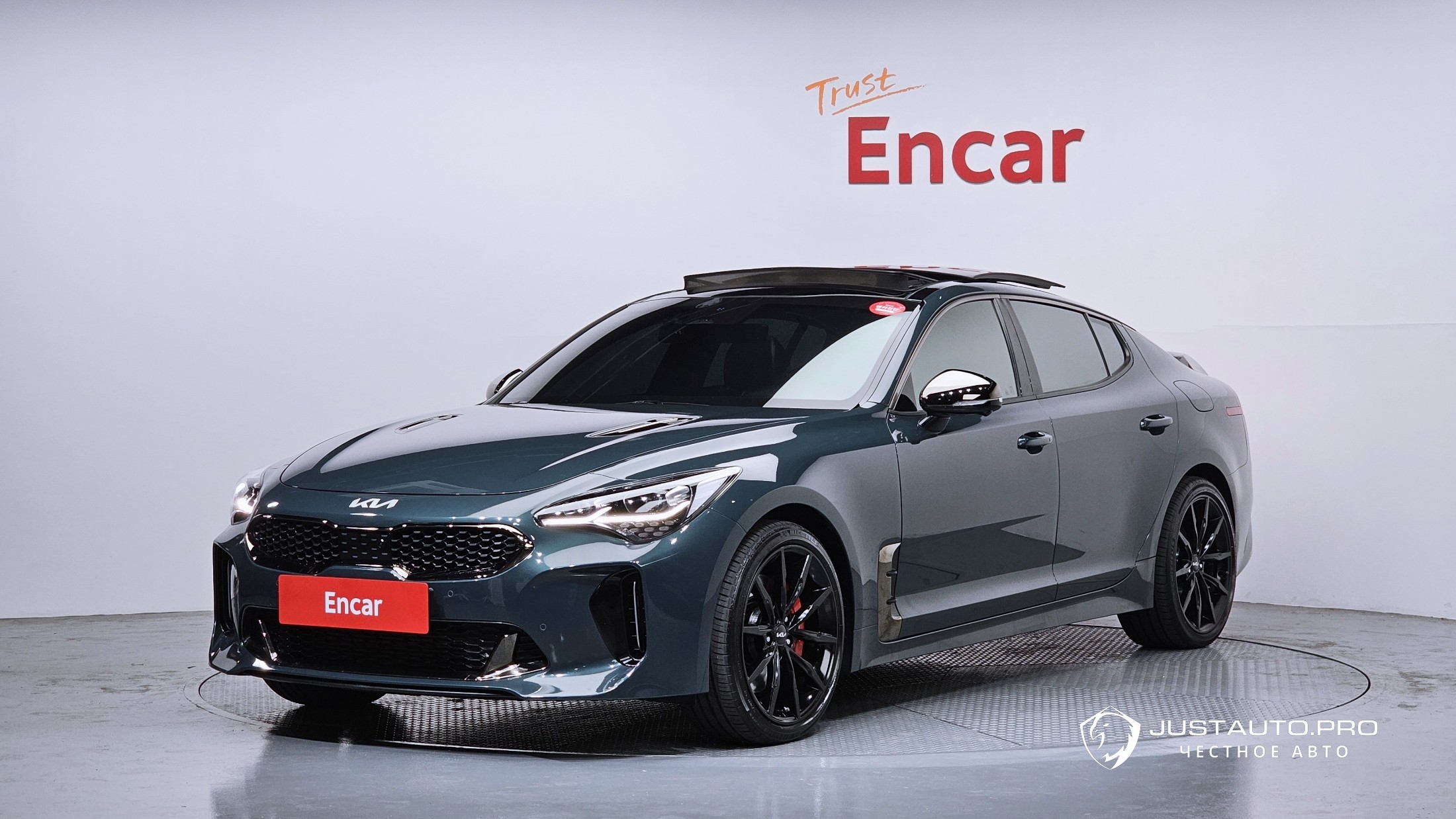 Автомобиль Kia Stinger