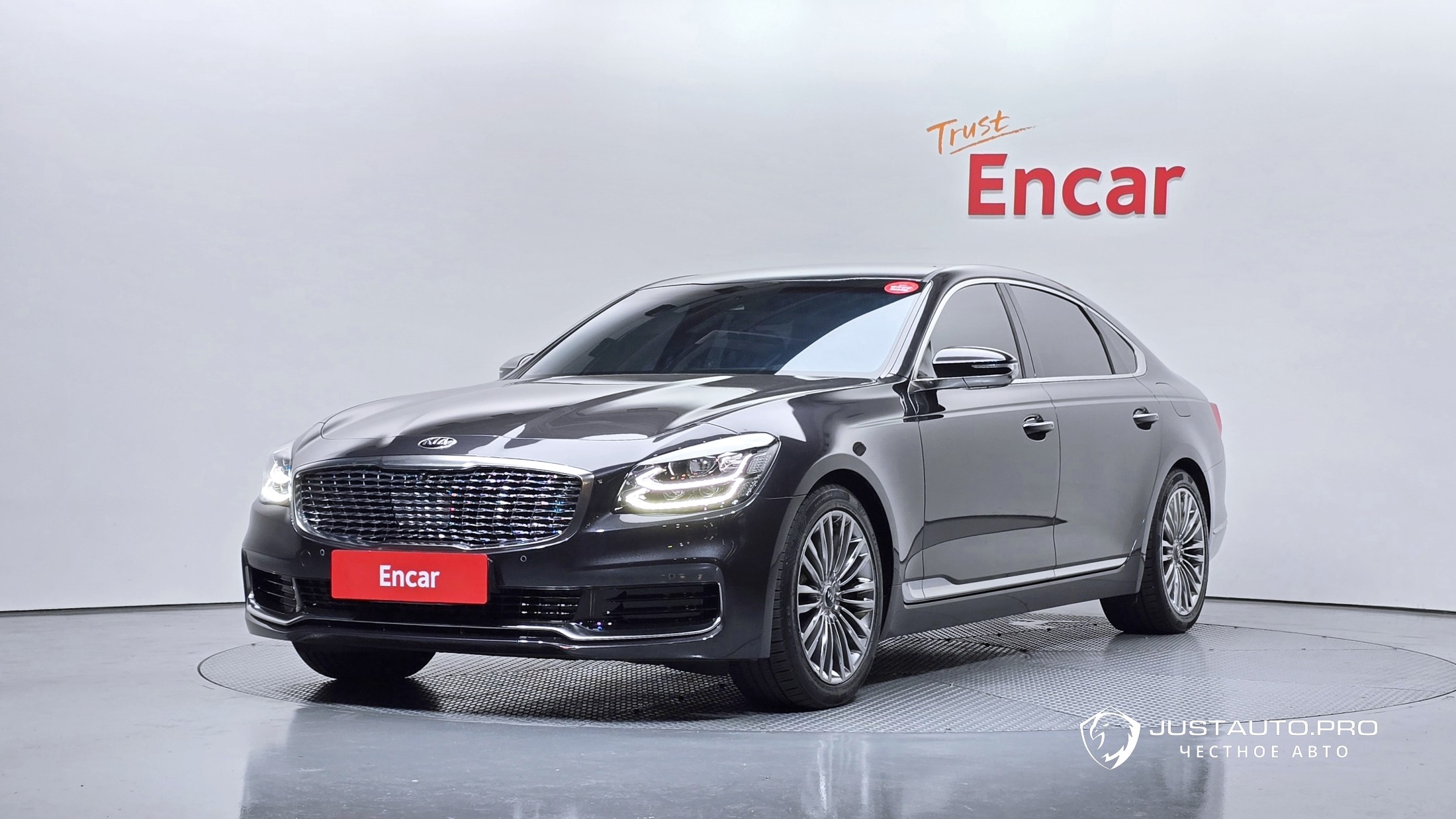 Автомобиль Kia K9