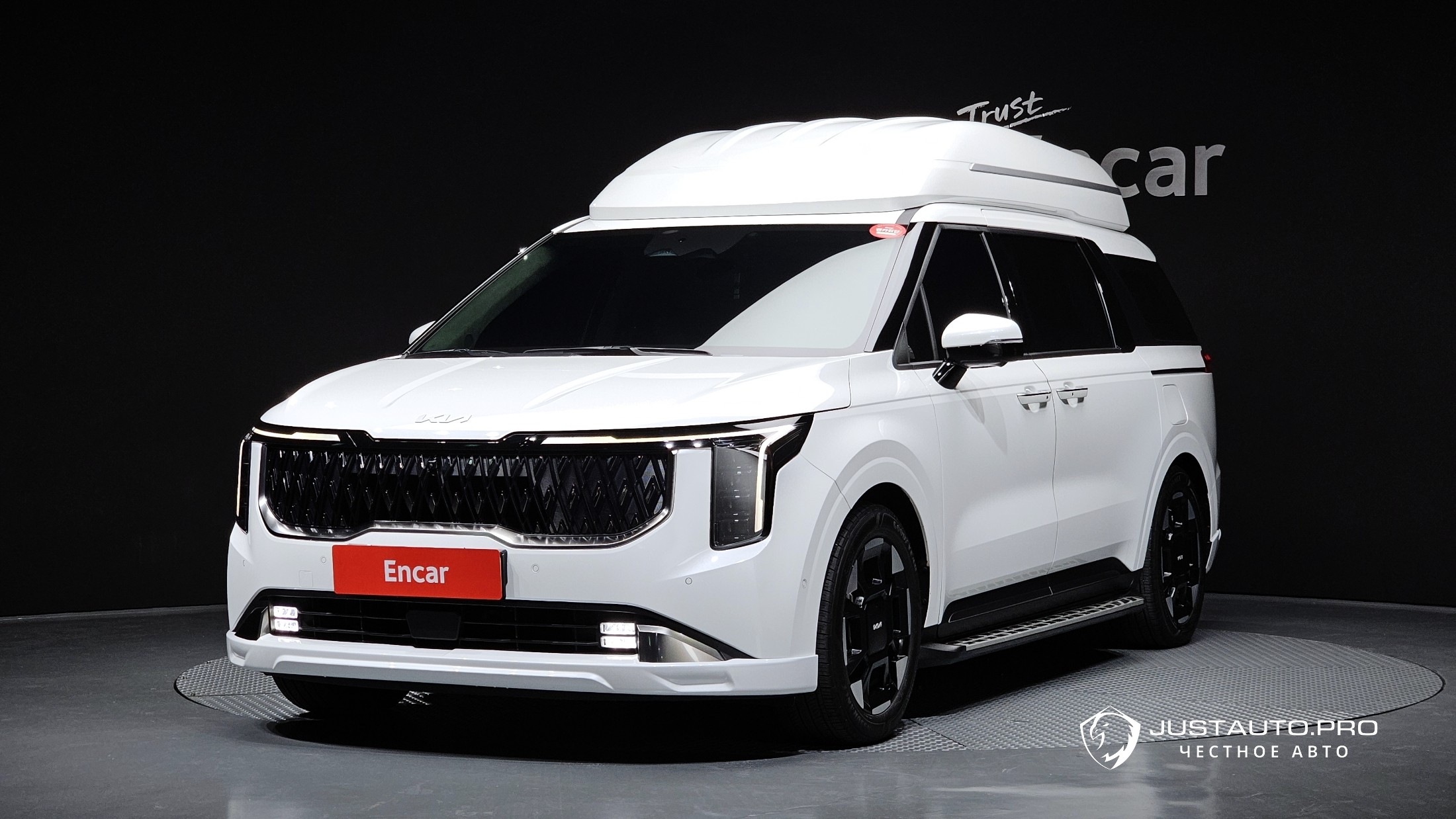 Автомобиль Kia Canival