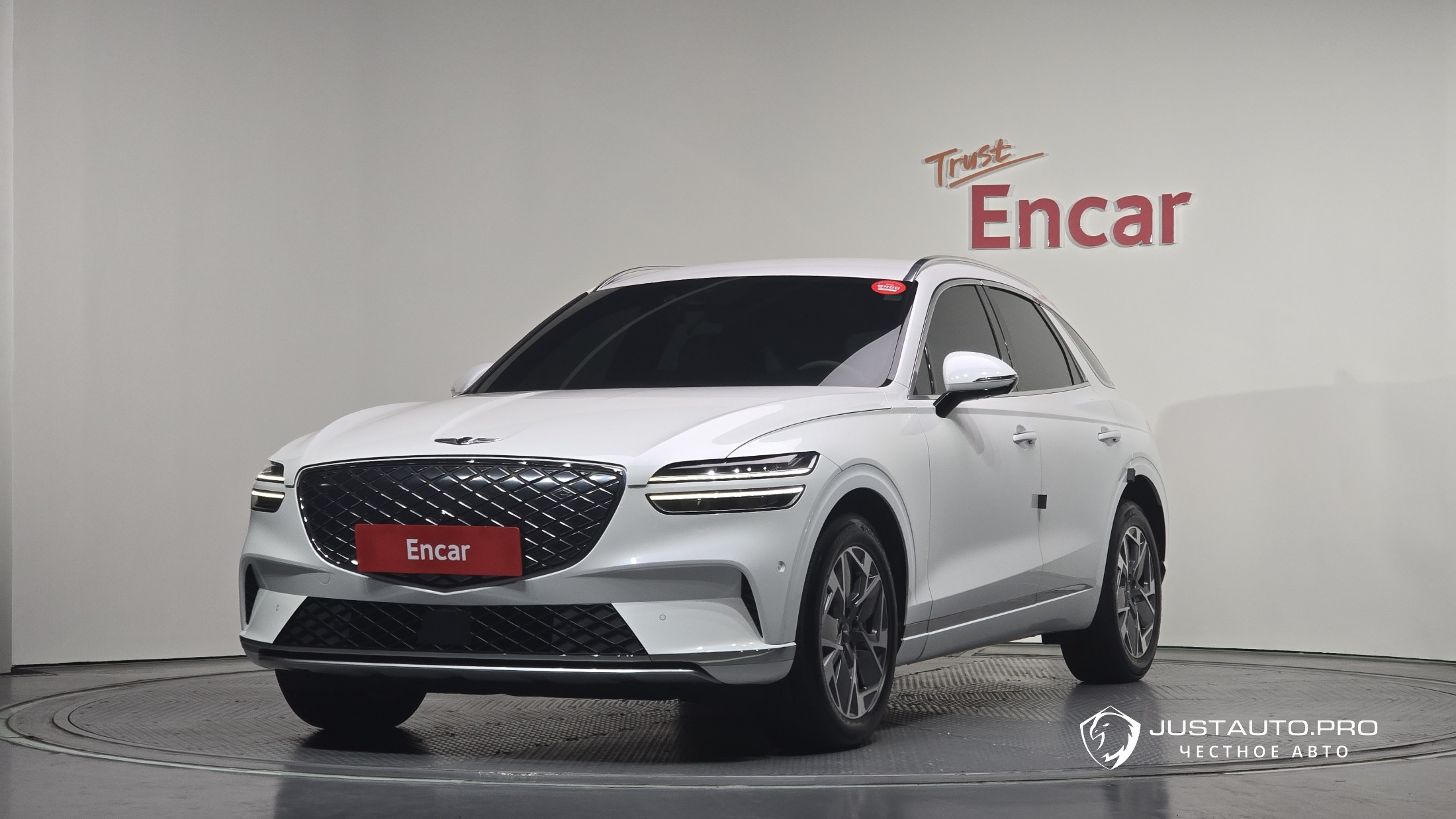 Автомобиль Genesis GV70