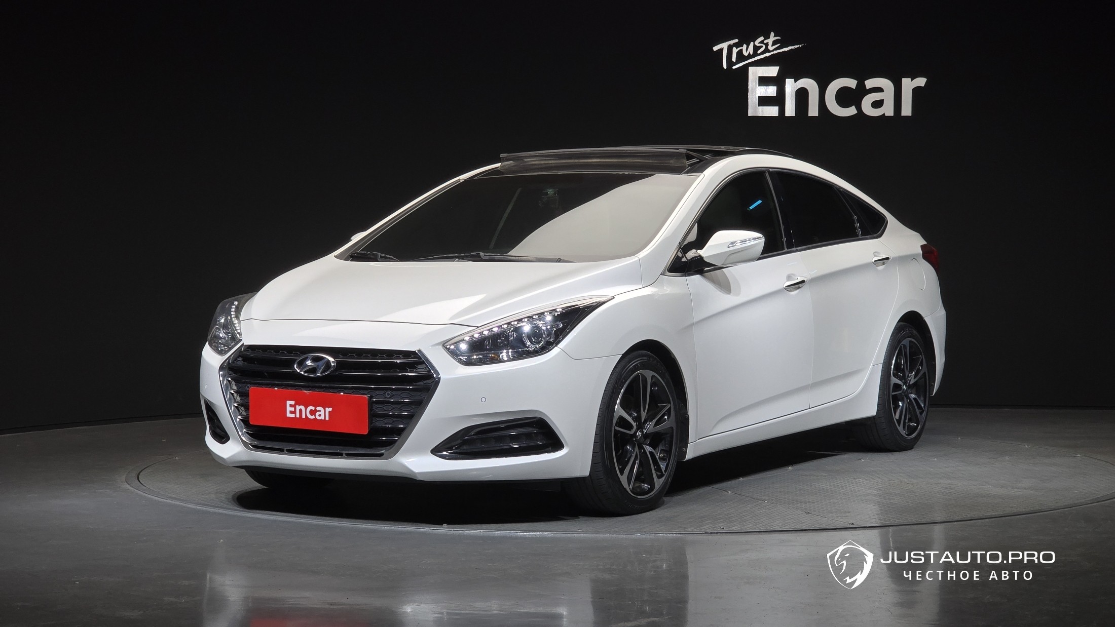Автомобиль Hyundai i40
