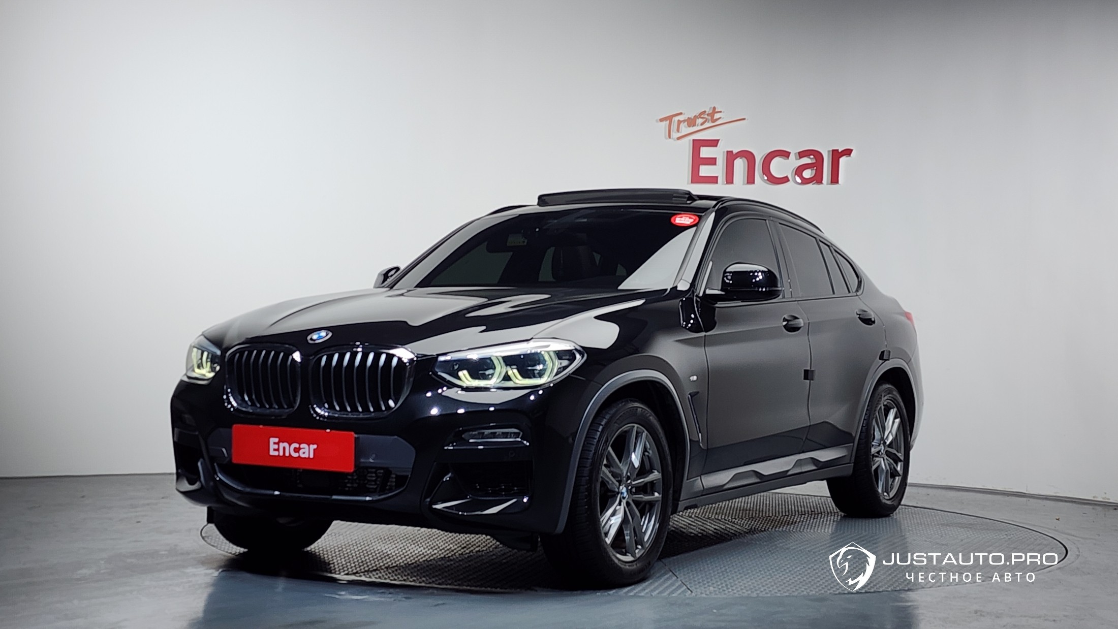 Автомобиль BMW X4