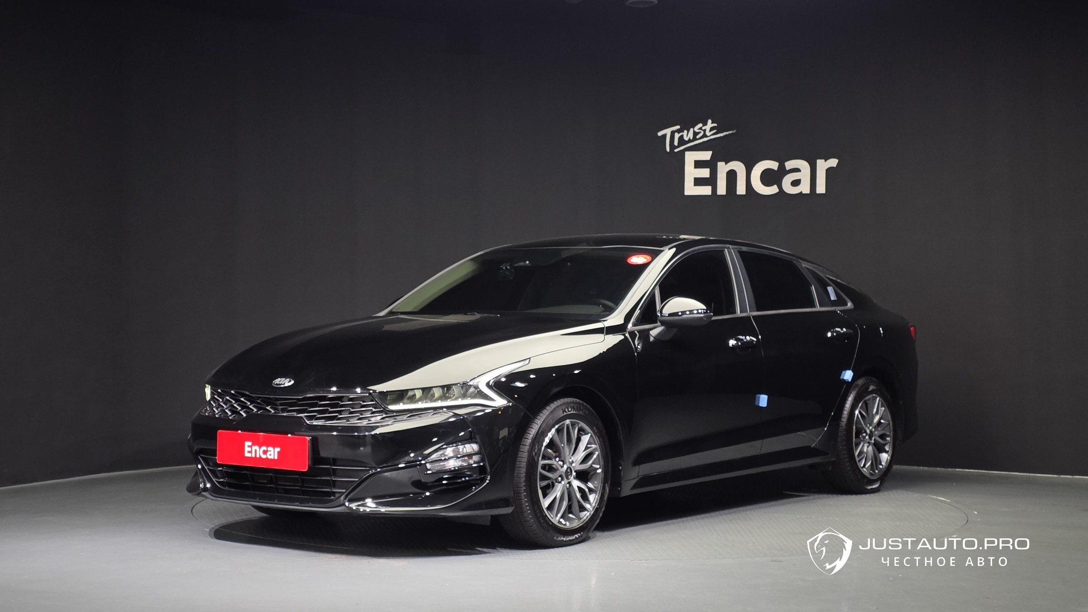 Автомобиль Kia K5