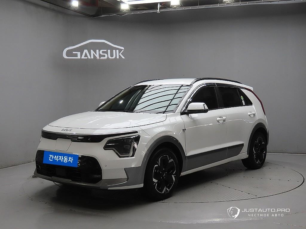Автомобиль Kia Niro