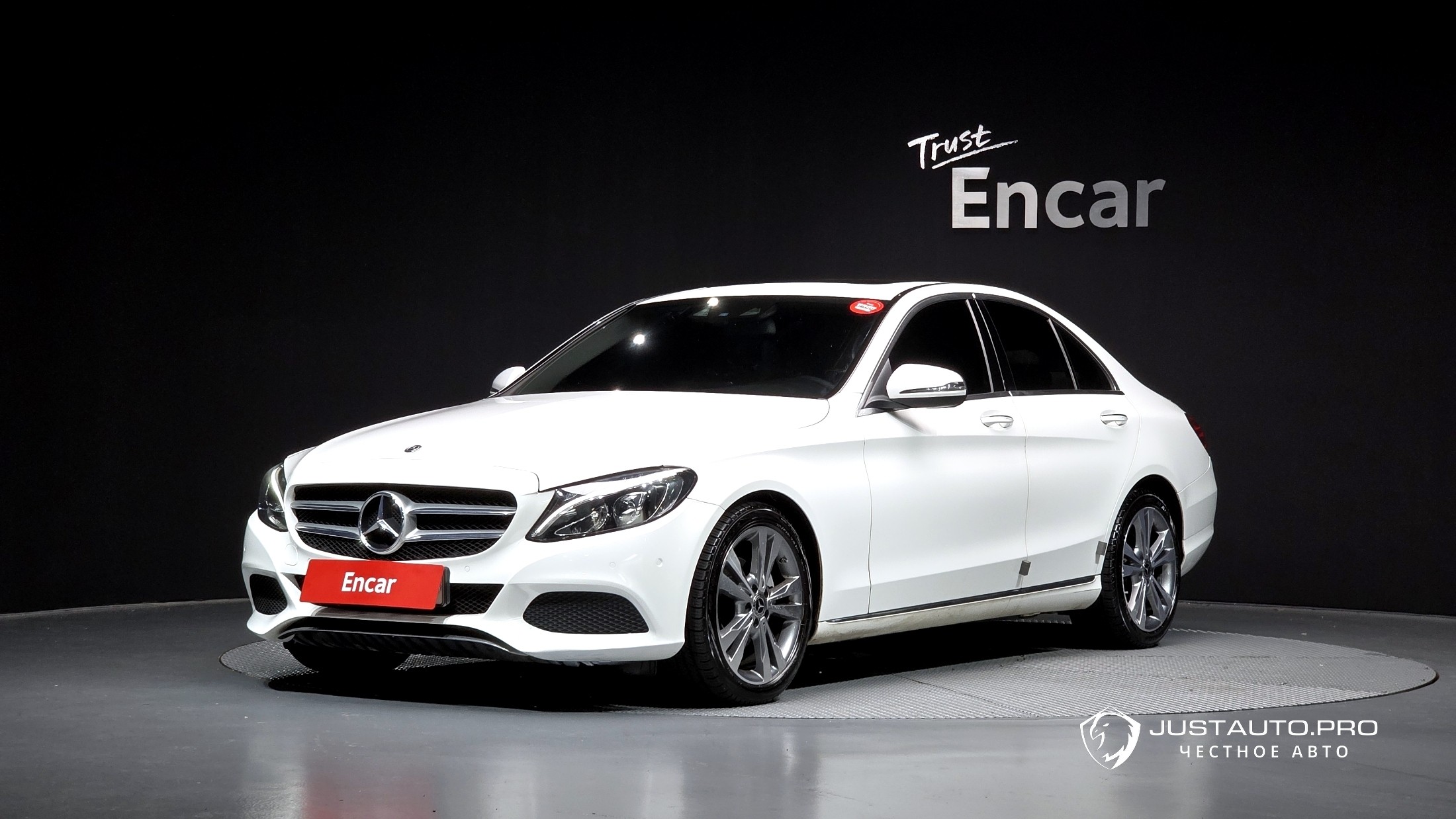 Автомобиль Mercedes-Benz C-Class