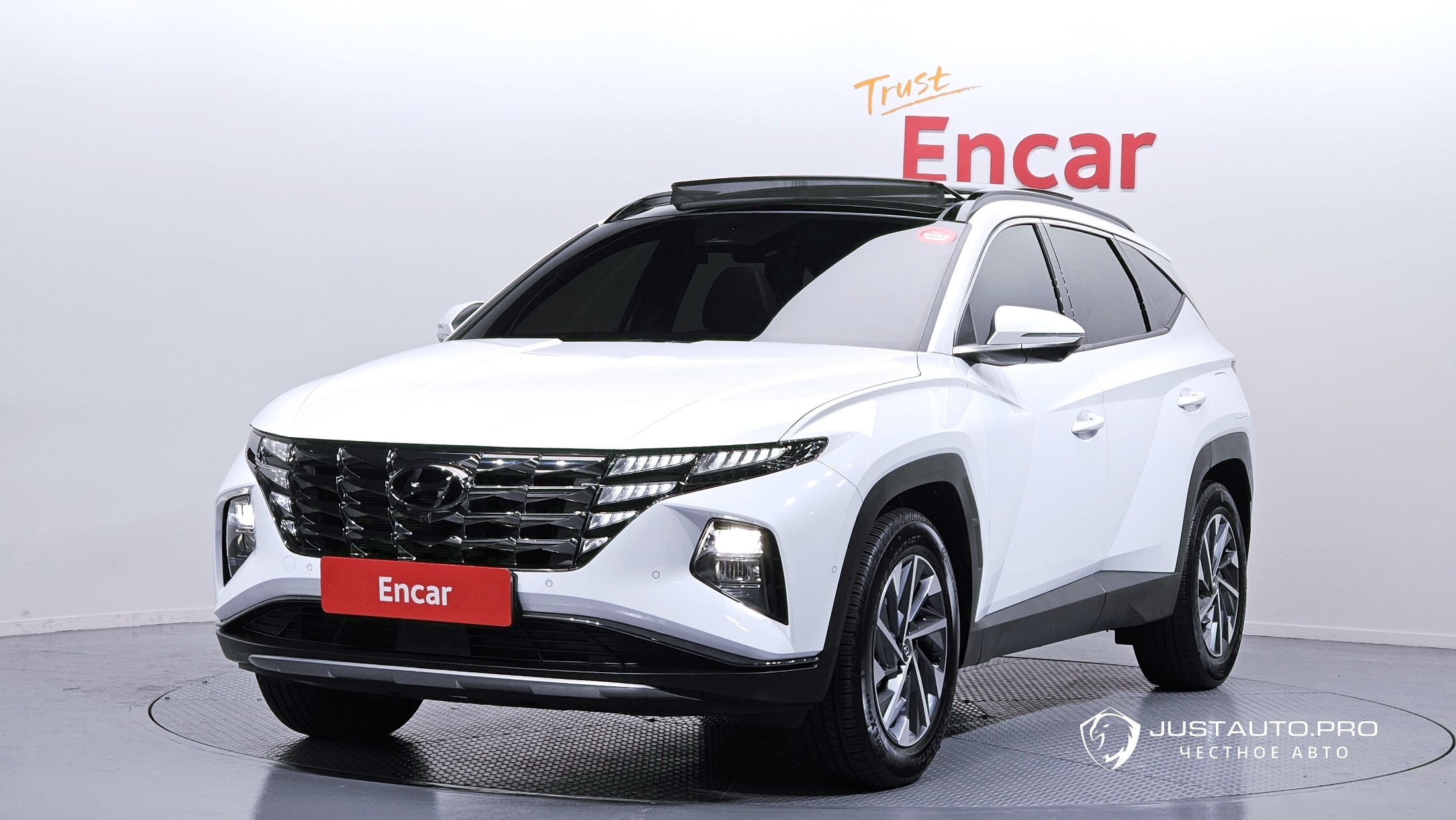 Автомобиль Hyundai Tucson