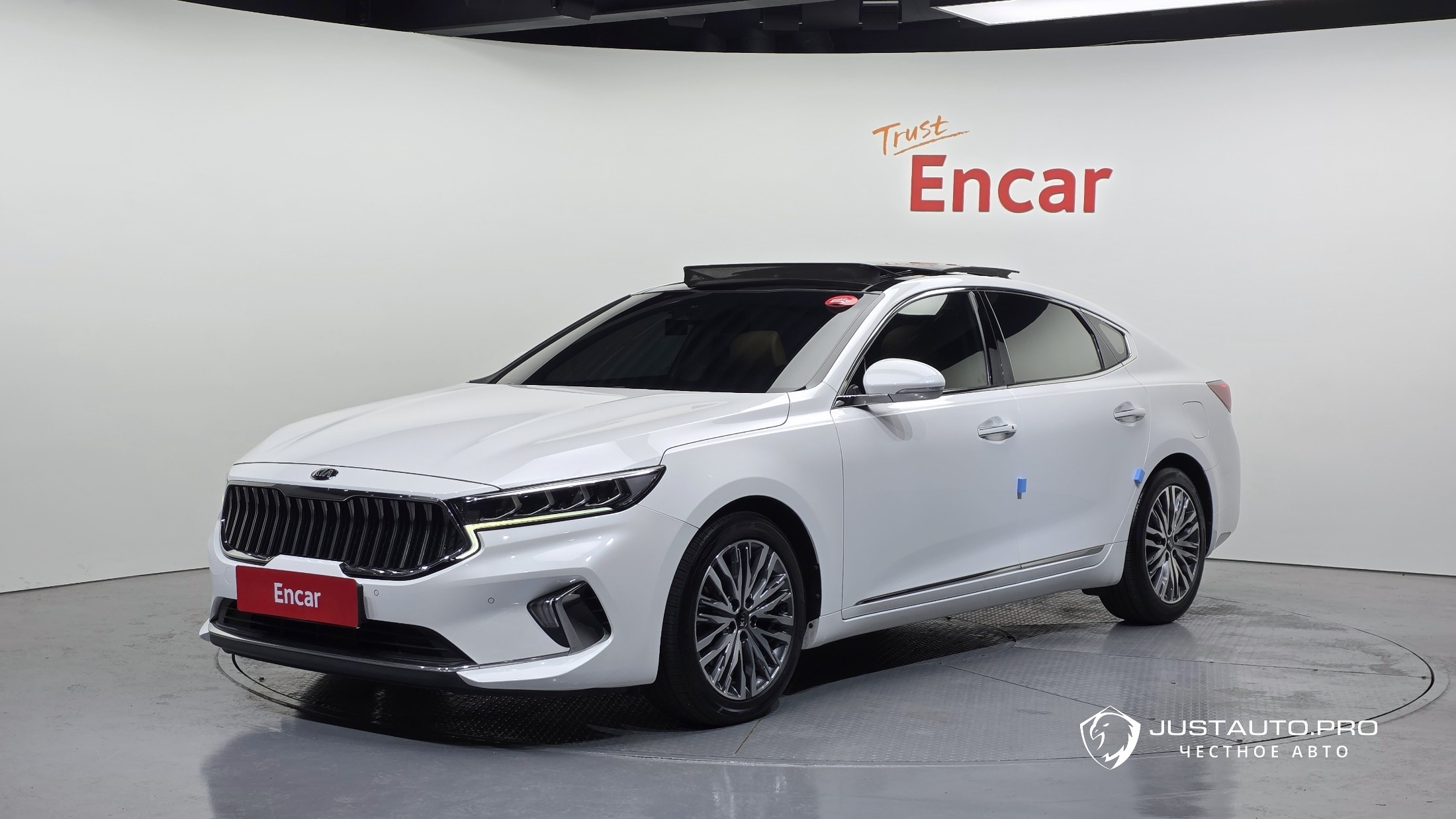 Автомобиль Kia K7