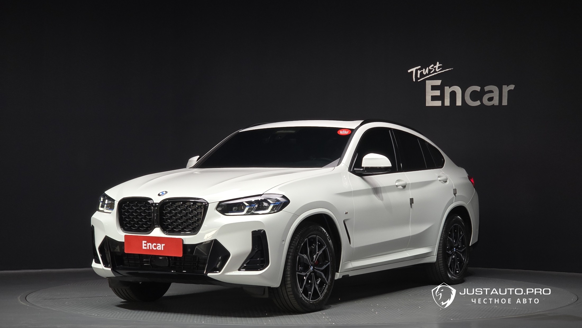Автомобиль BMW X4