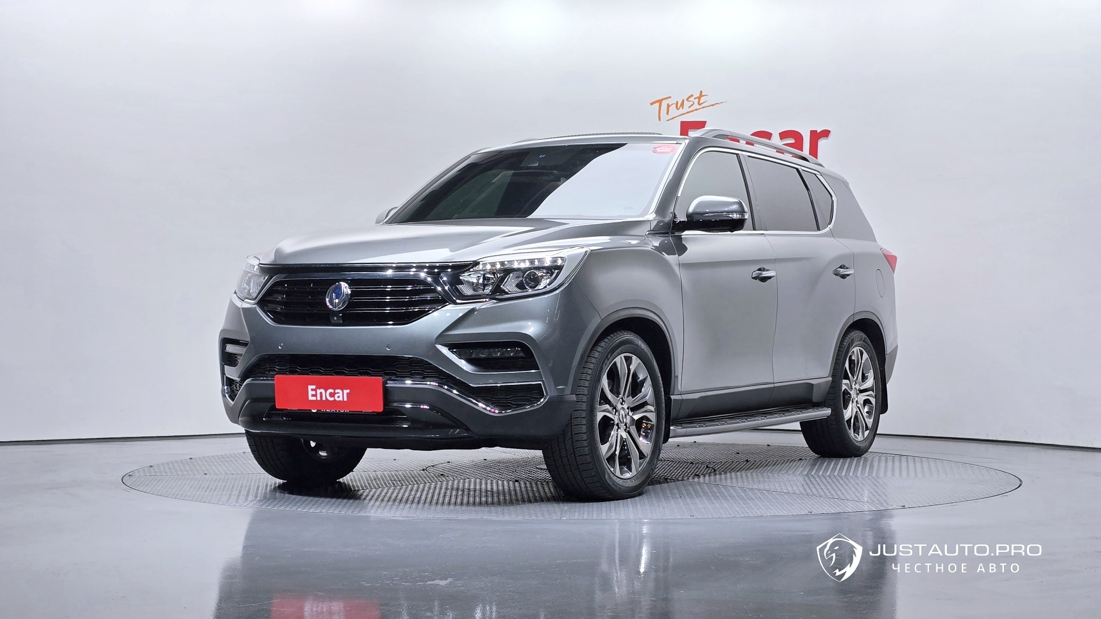 Автомобиль KG_Mobility_Ssangyong Rexton