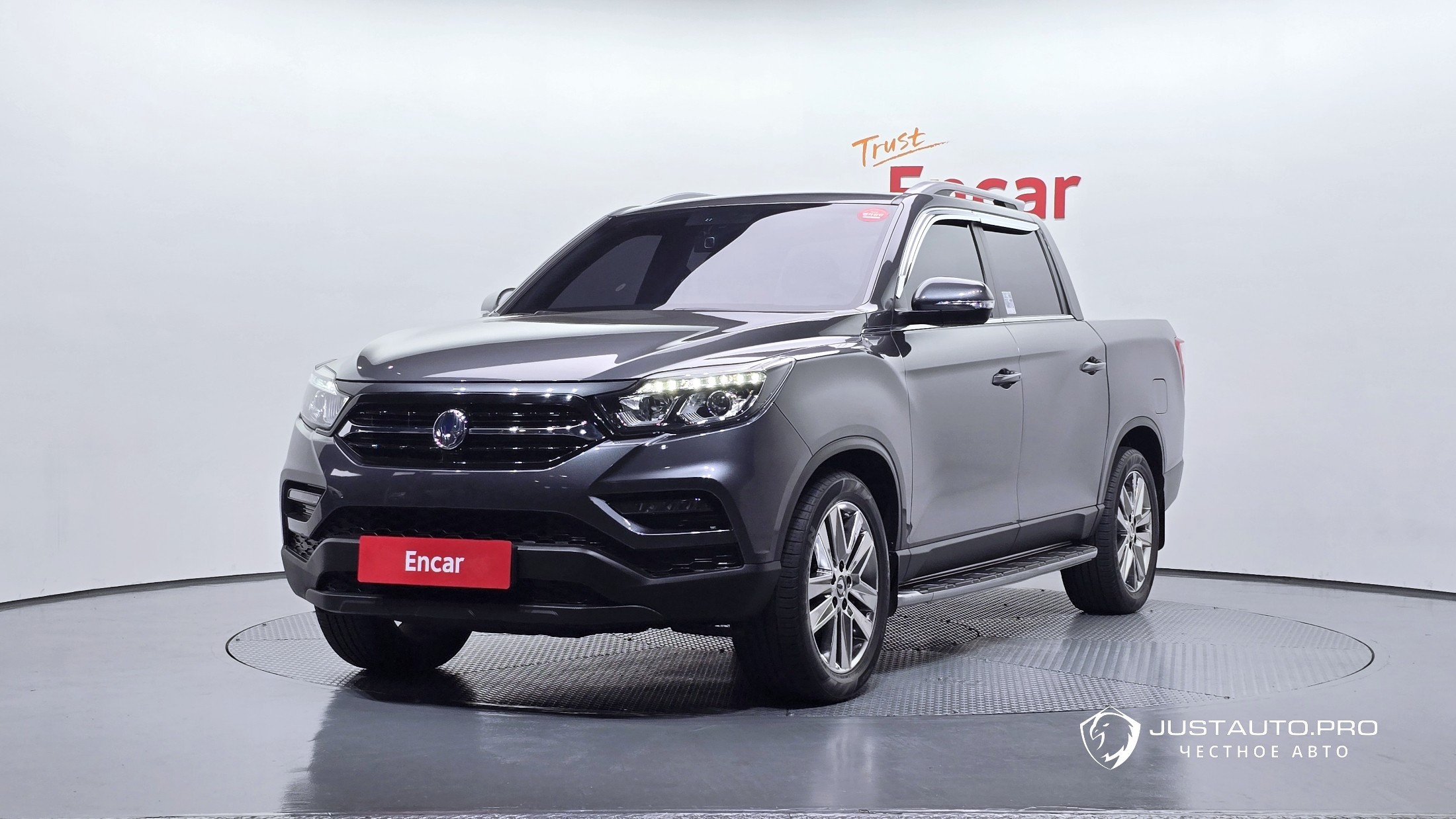 Автомобиль KG_Mobility_Ssangyong Rexton