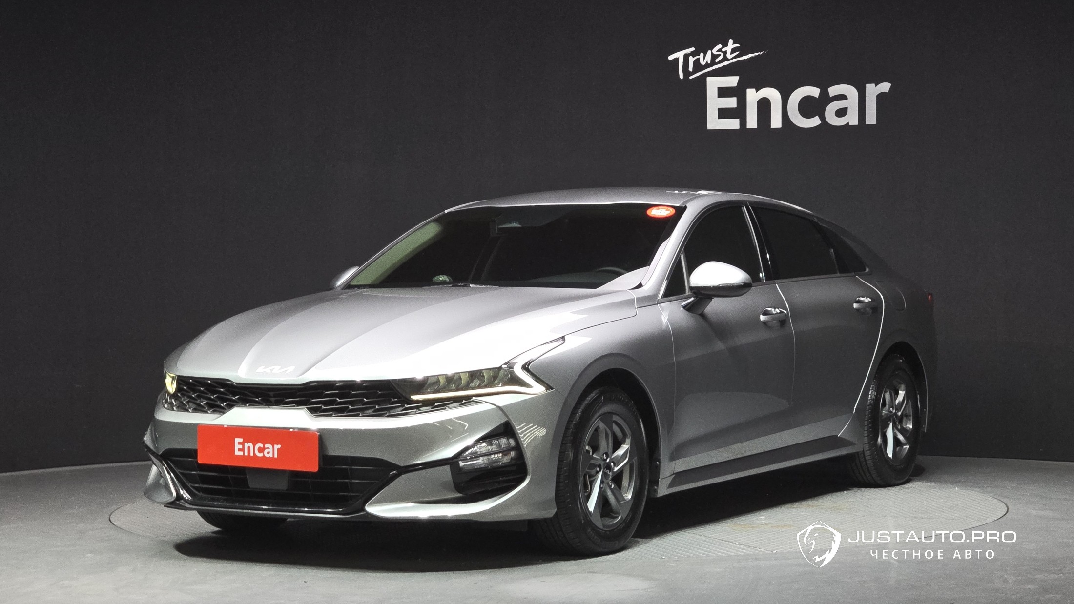 Автомобиль Kia K5