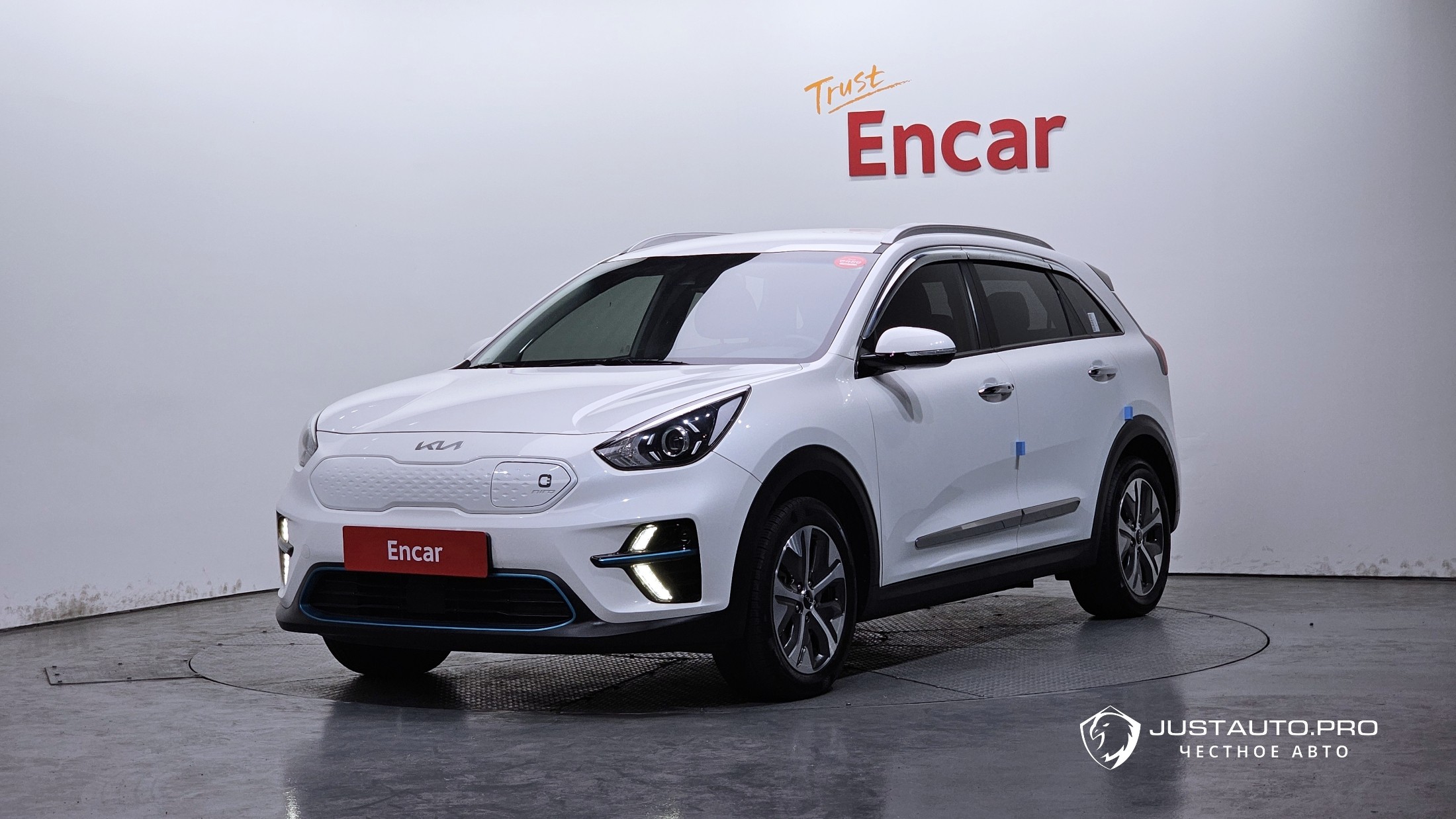 Автомобиль Kia Niro