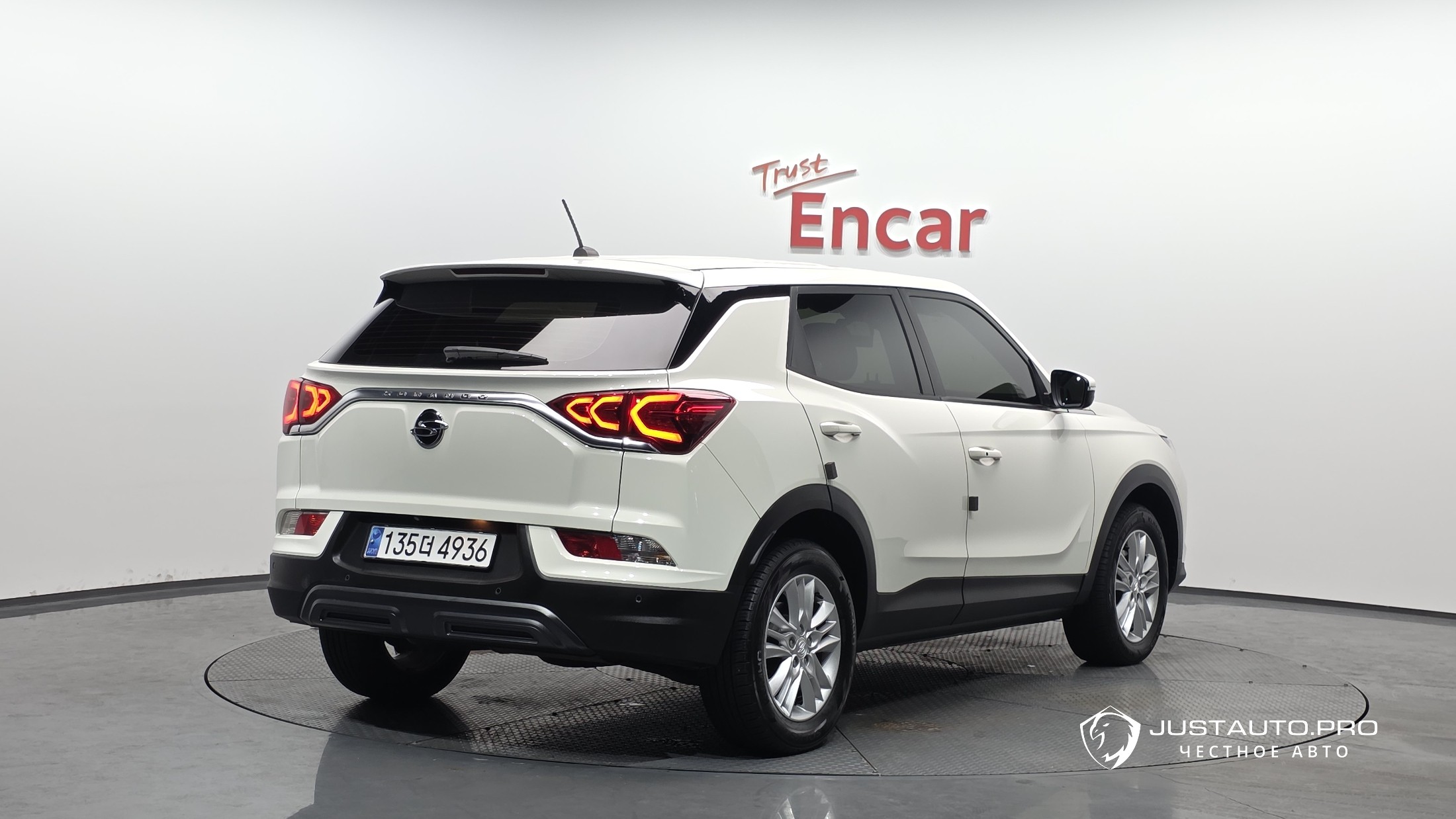 Автомобиль KG_Mobility_Ssangyong KORANDO