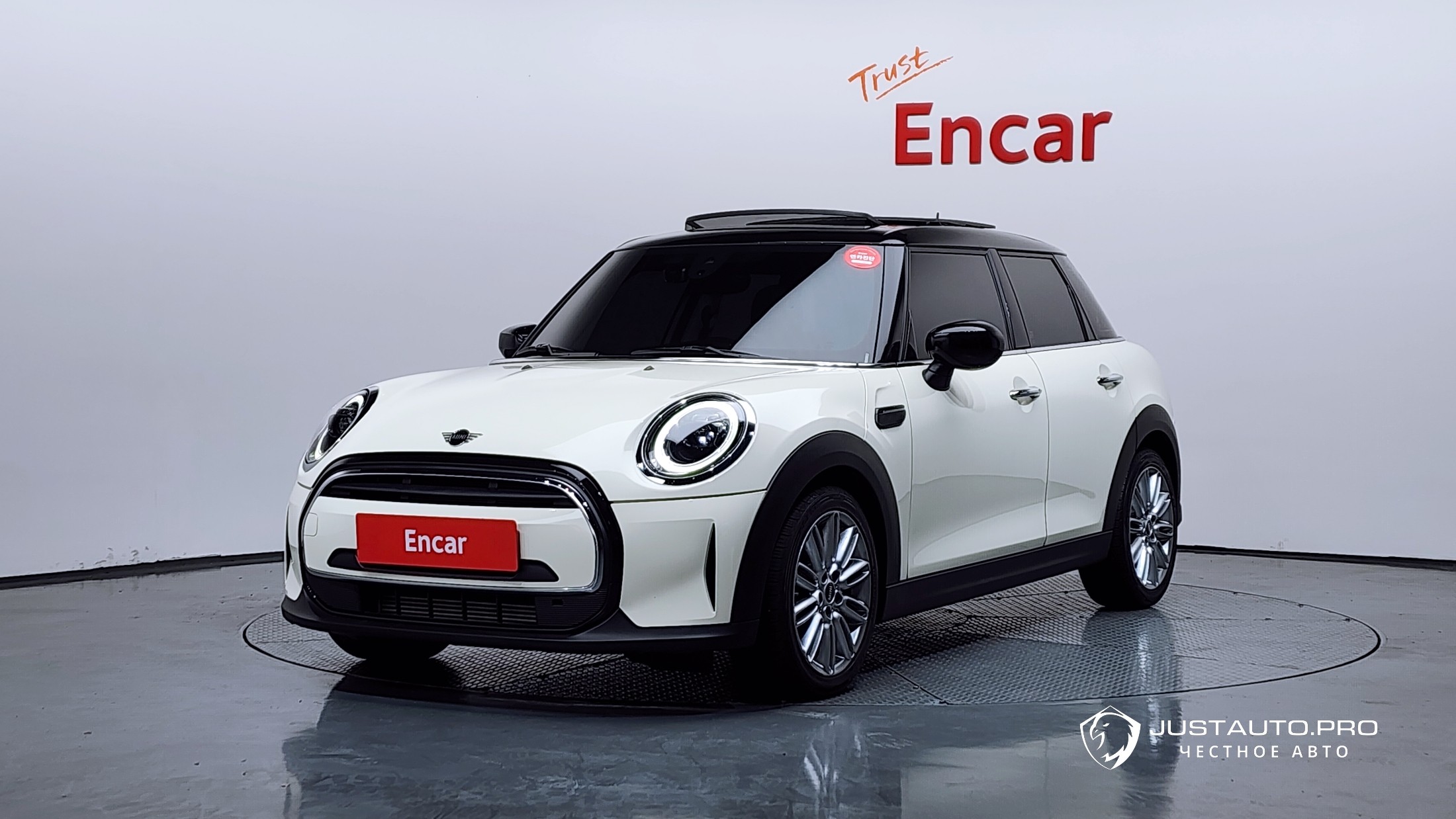 Автомобиль Mini Cooper