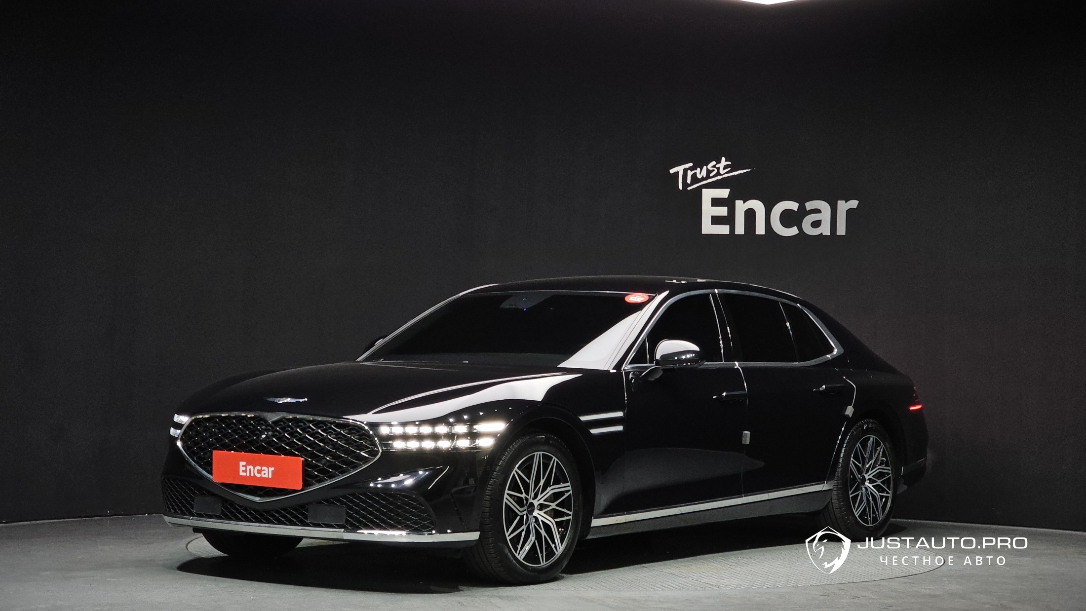 Автомобиль Genesis G90