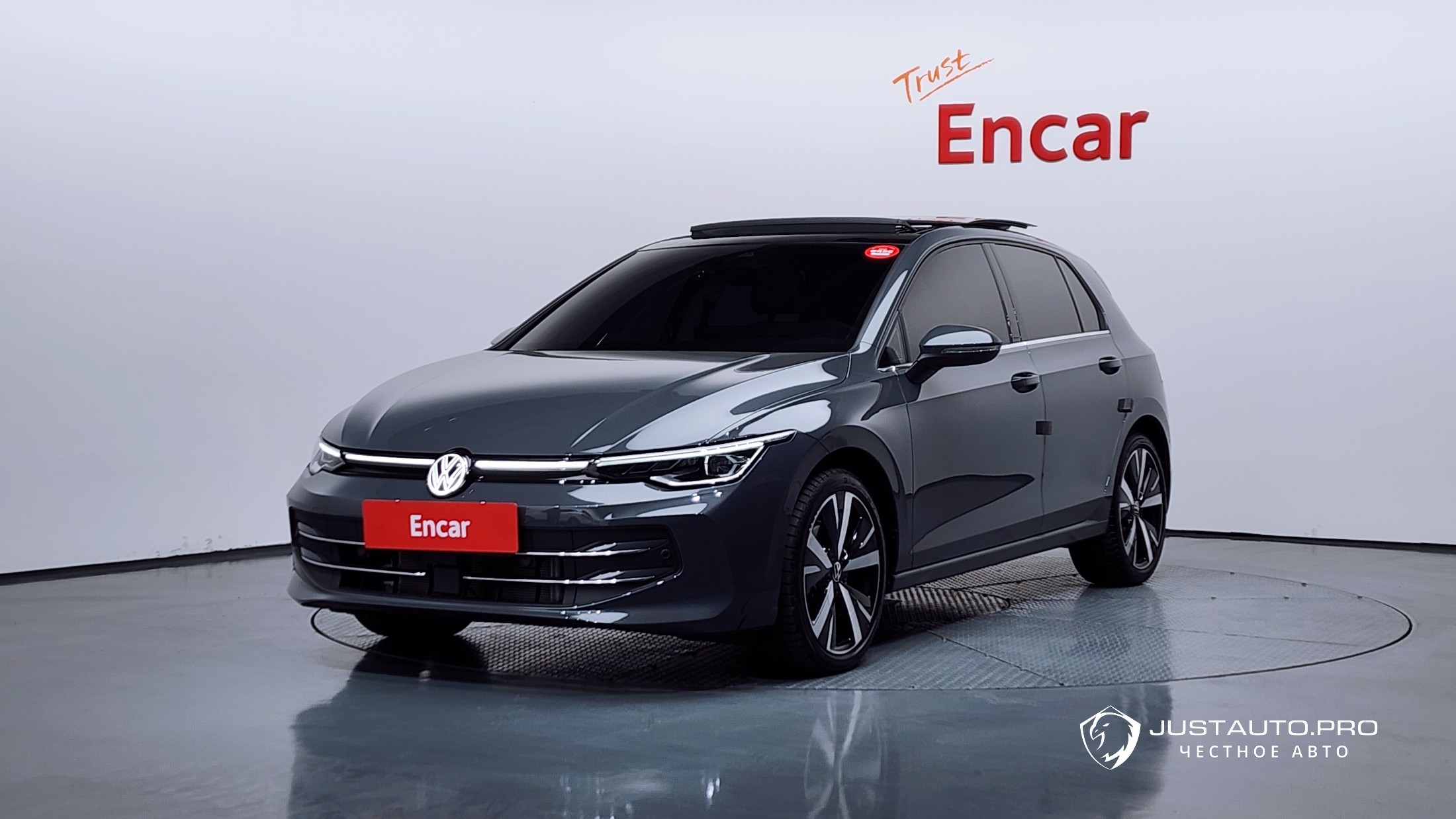 Автомобиль Volkswagen Golf