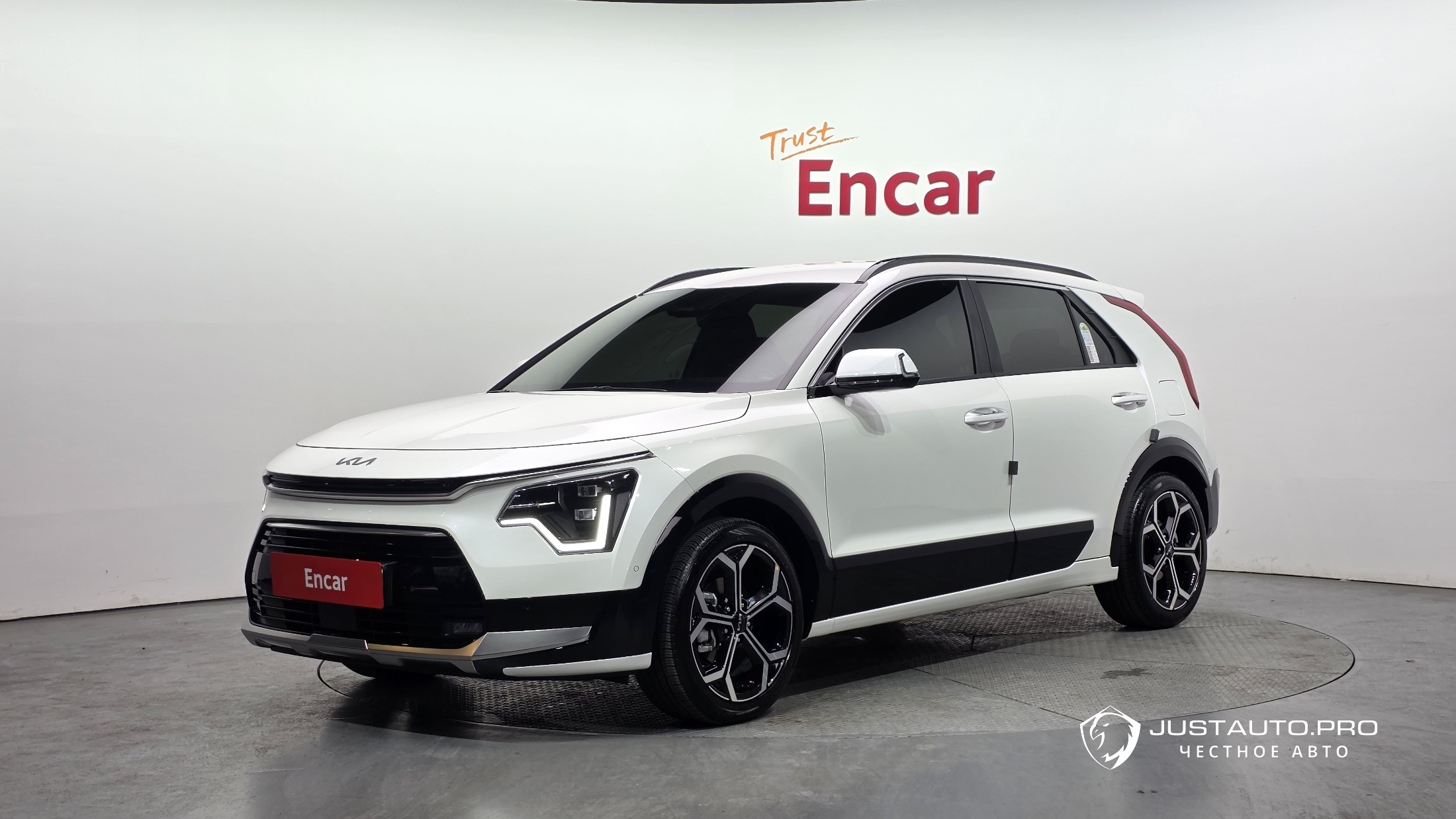 Автомобиль Kia Niro
