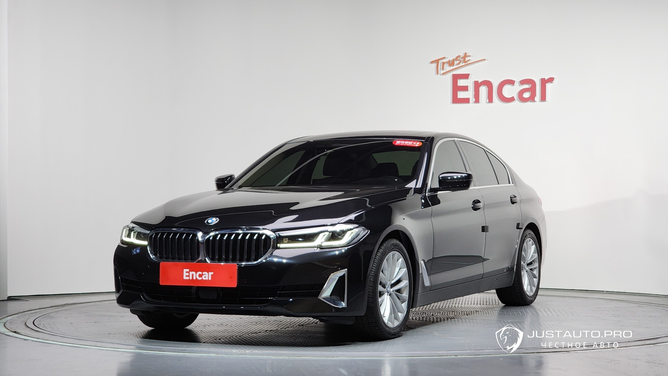 Автомобиль BMW 5-Series
