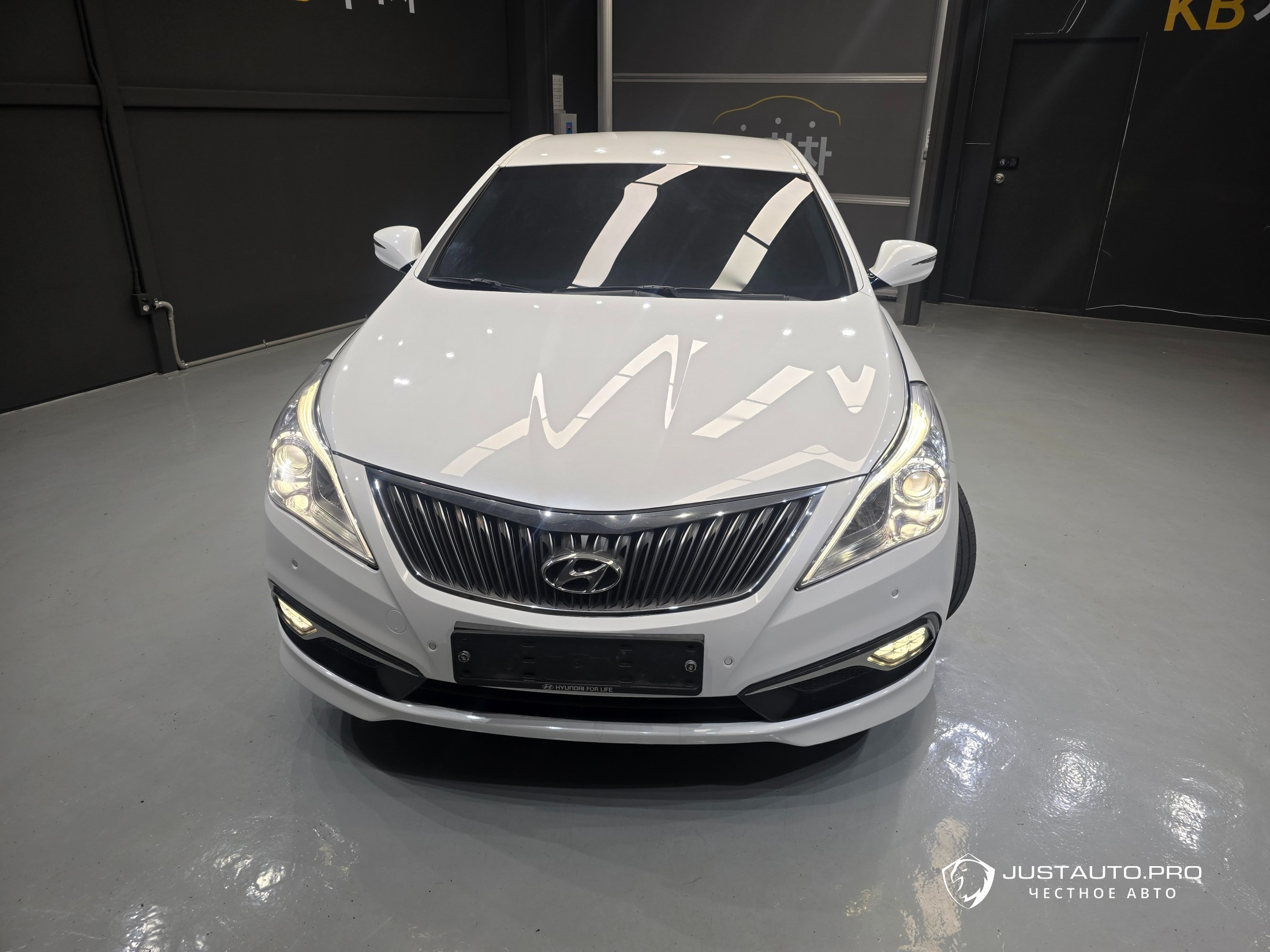 Автомобиль Hyundai Grandeur