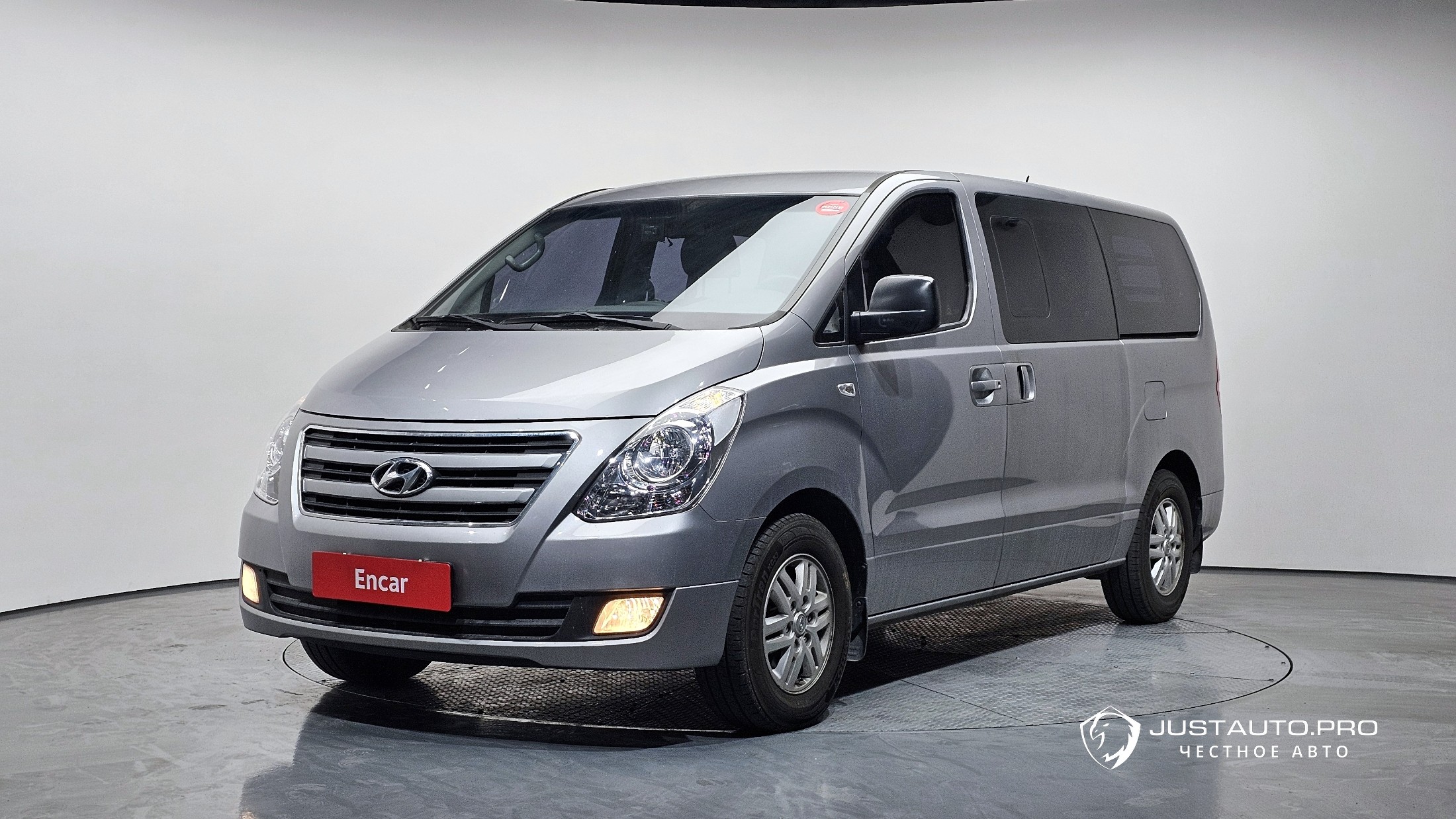 Автомобиль Hyundai Starex