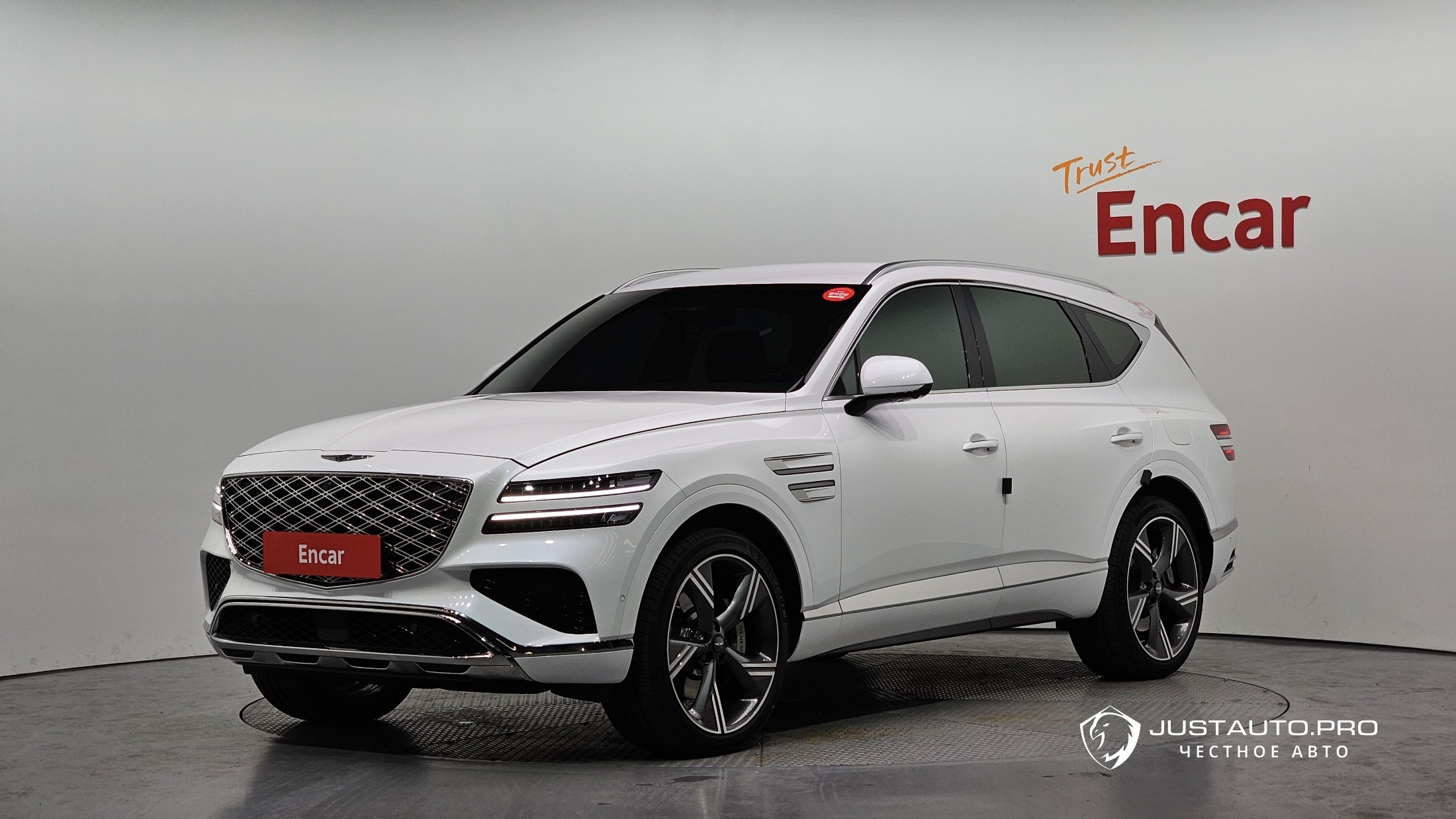 Автомобиль Genesis GV80