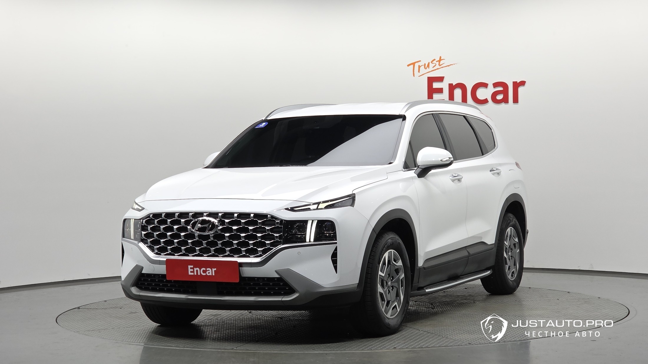 Автомобиль Hyundai Santafe