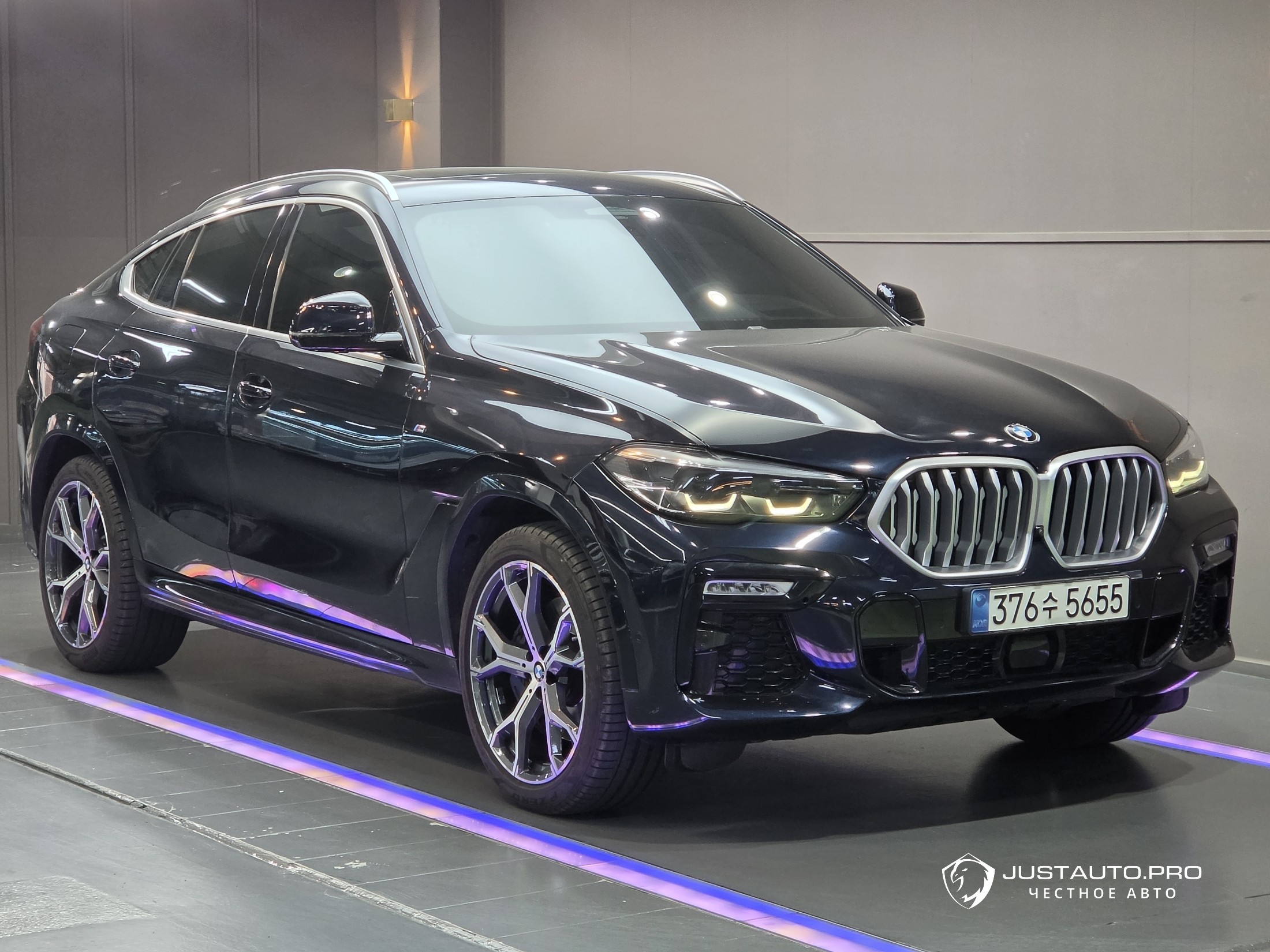 Автомобиль BMW X6