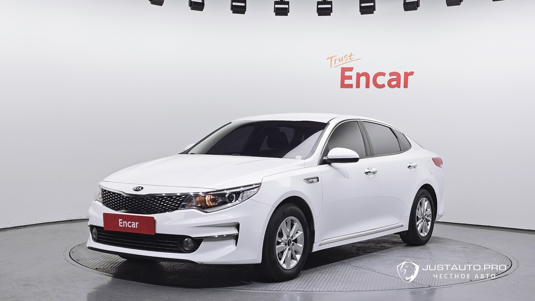 Автомобиль Kia K5