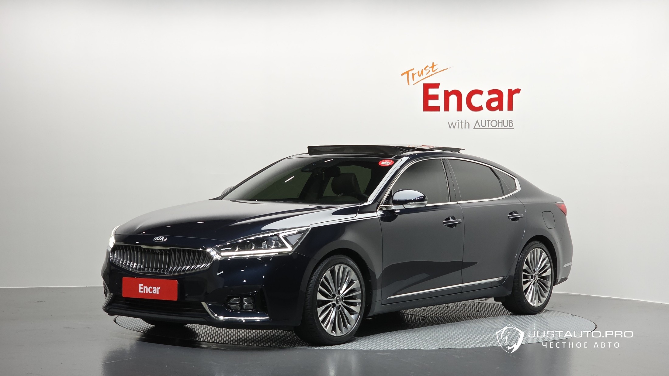 Автомобиль Kia K7