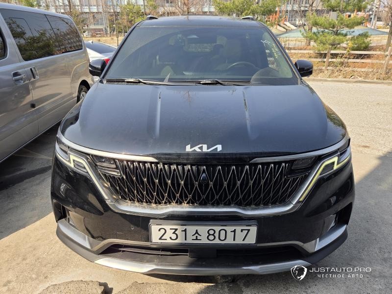 Автомобиль Kia Canival