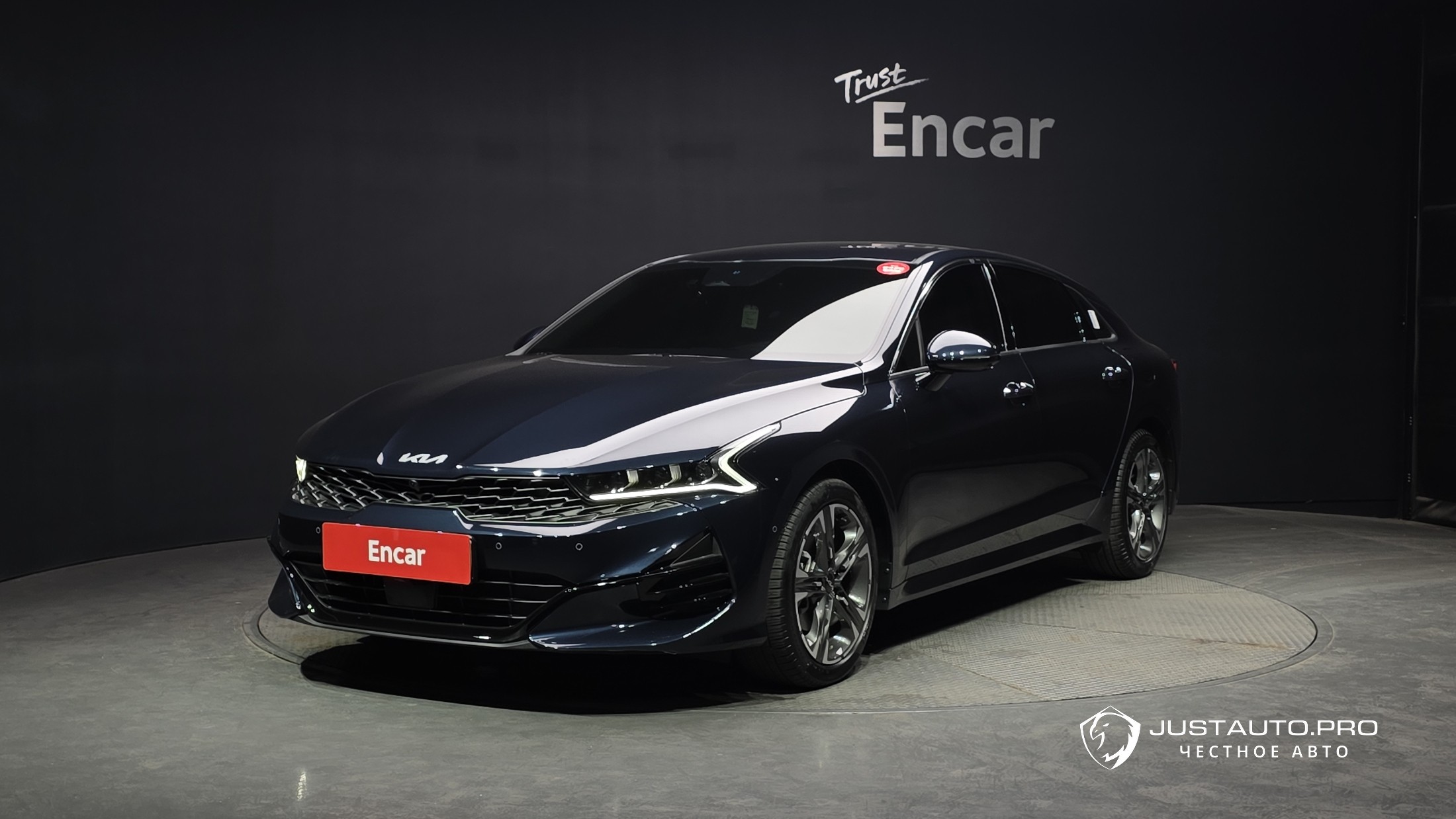 Автомобиль Kia K5