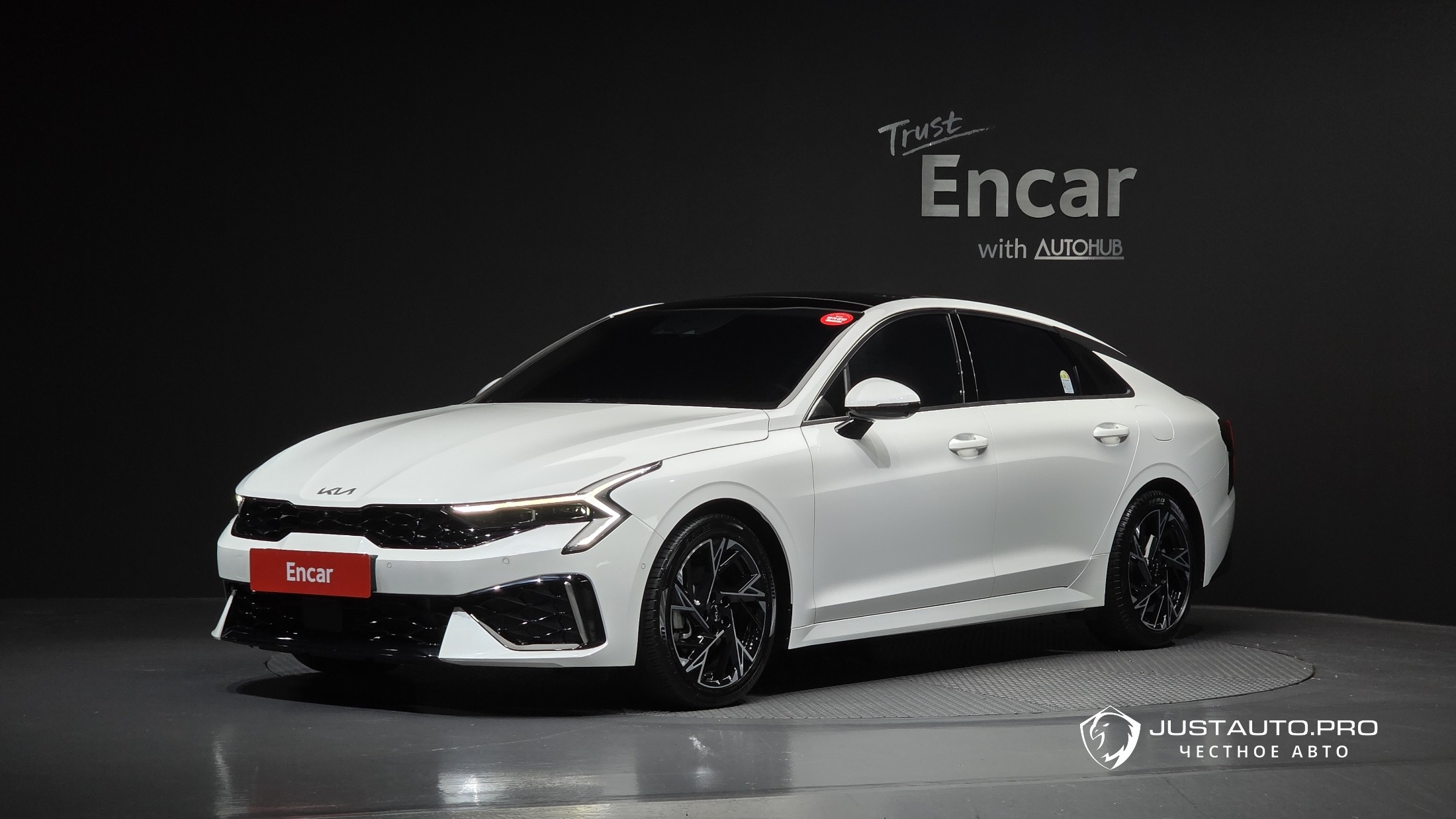 Автомобиль Kia K5