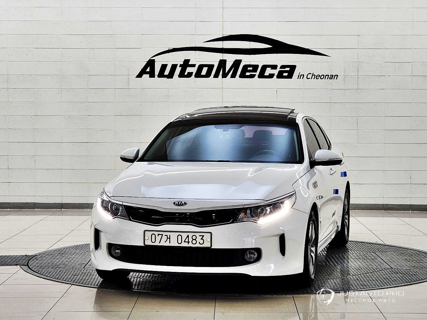Автомобиль Kia K5