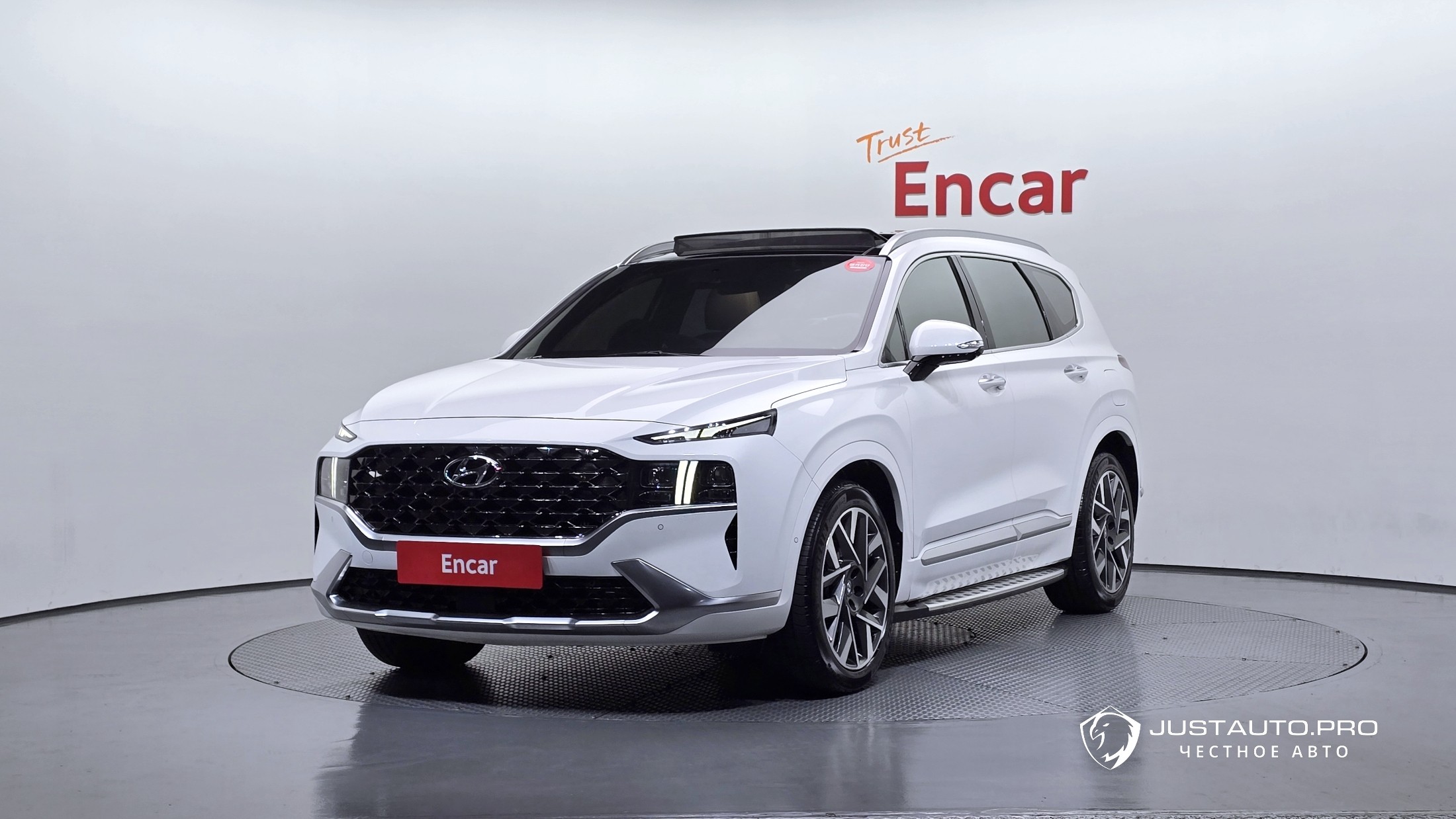 Автомобиль Hyundai Santafe