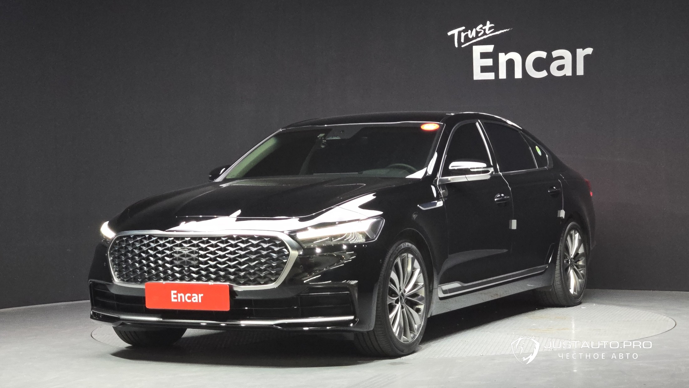 Автомобиль Kia K9