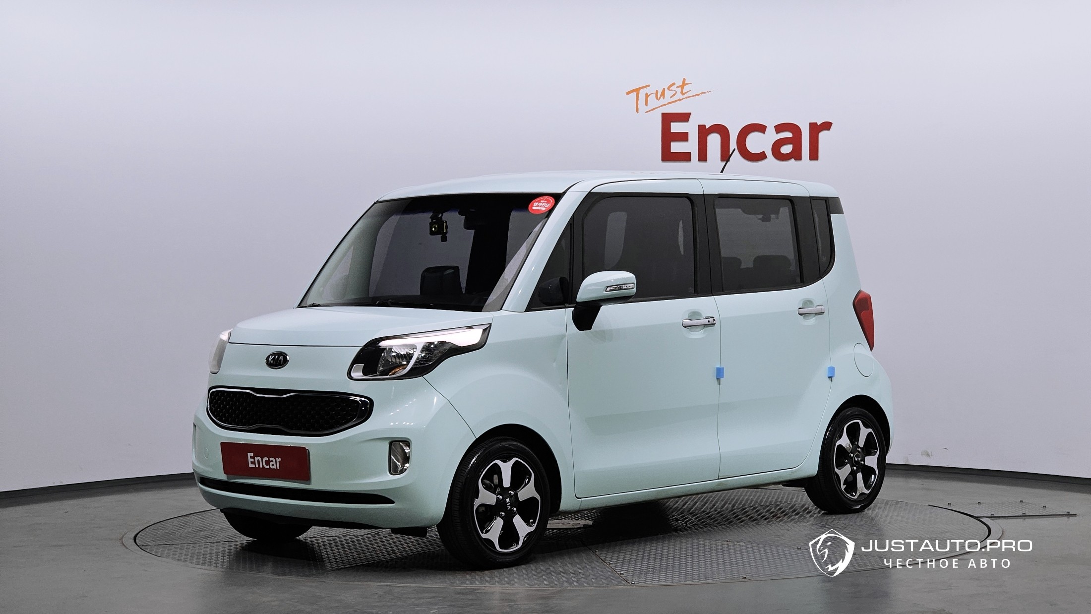 Автомобиль Kia RAY