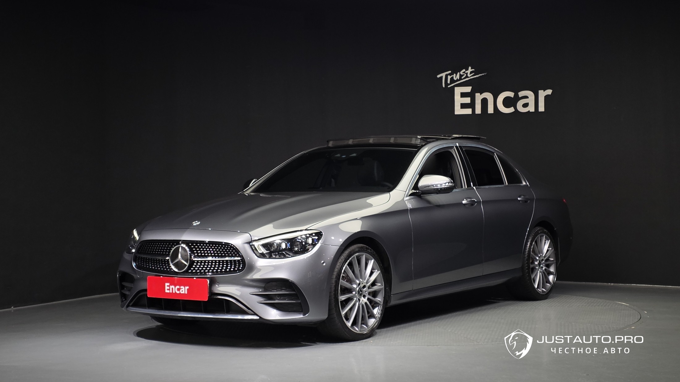 Автомобиль Mercedes-Benz E-Class