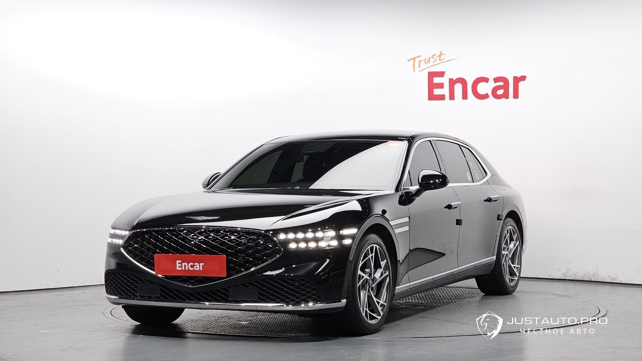 Автомобиль Genesis G90