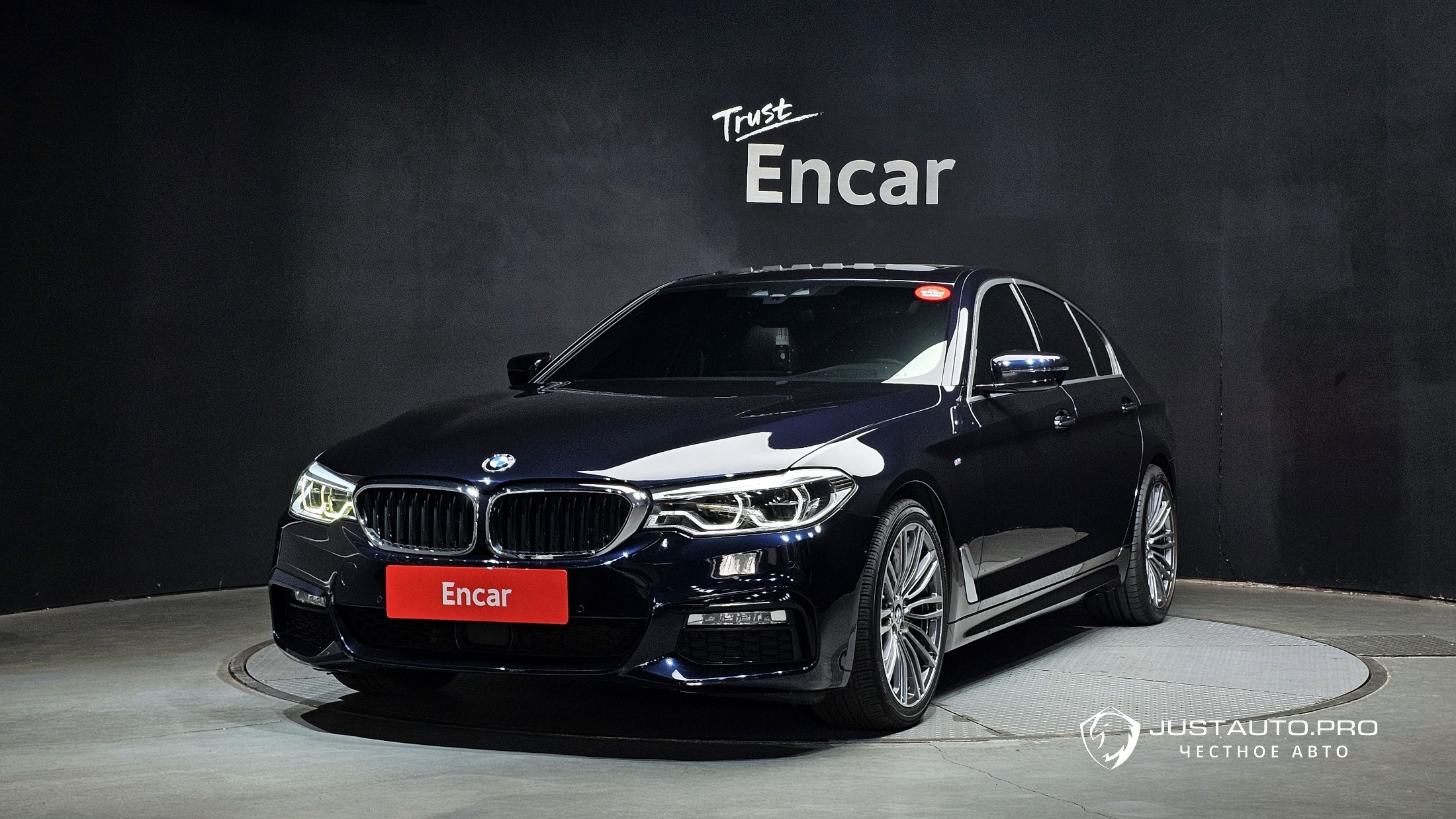 Автомобиль BMW 5-Series