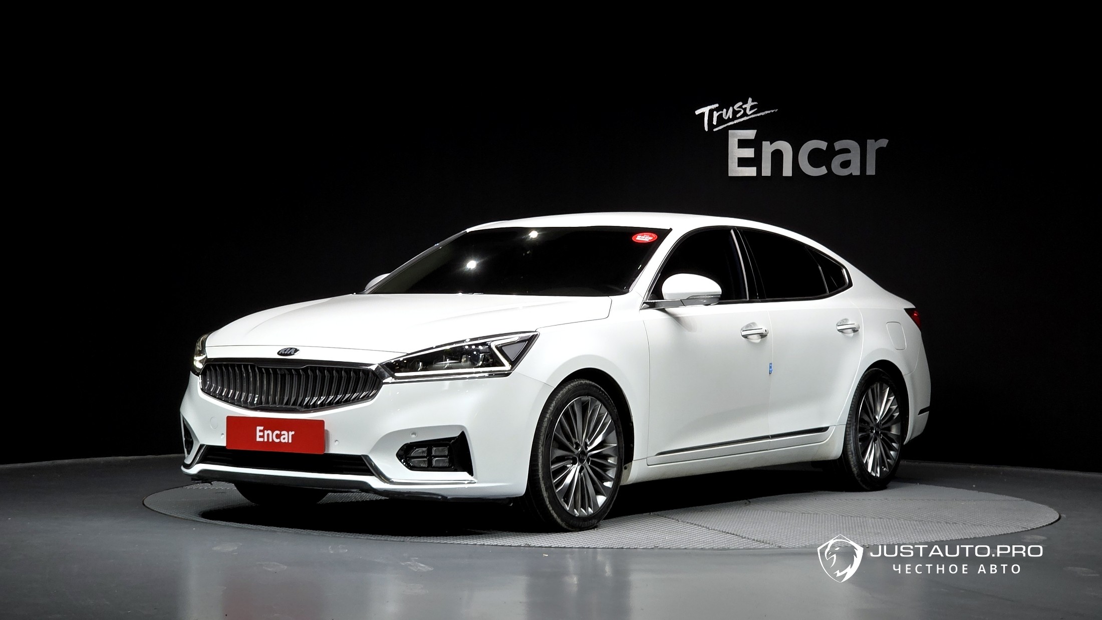 Автомобиль Kia K7