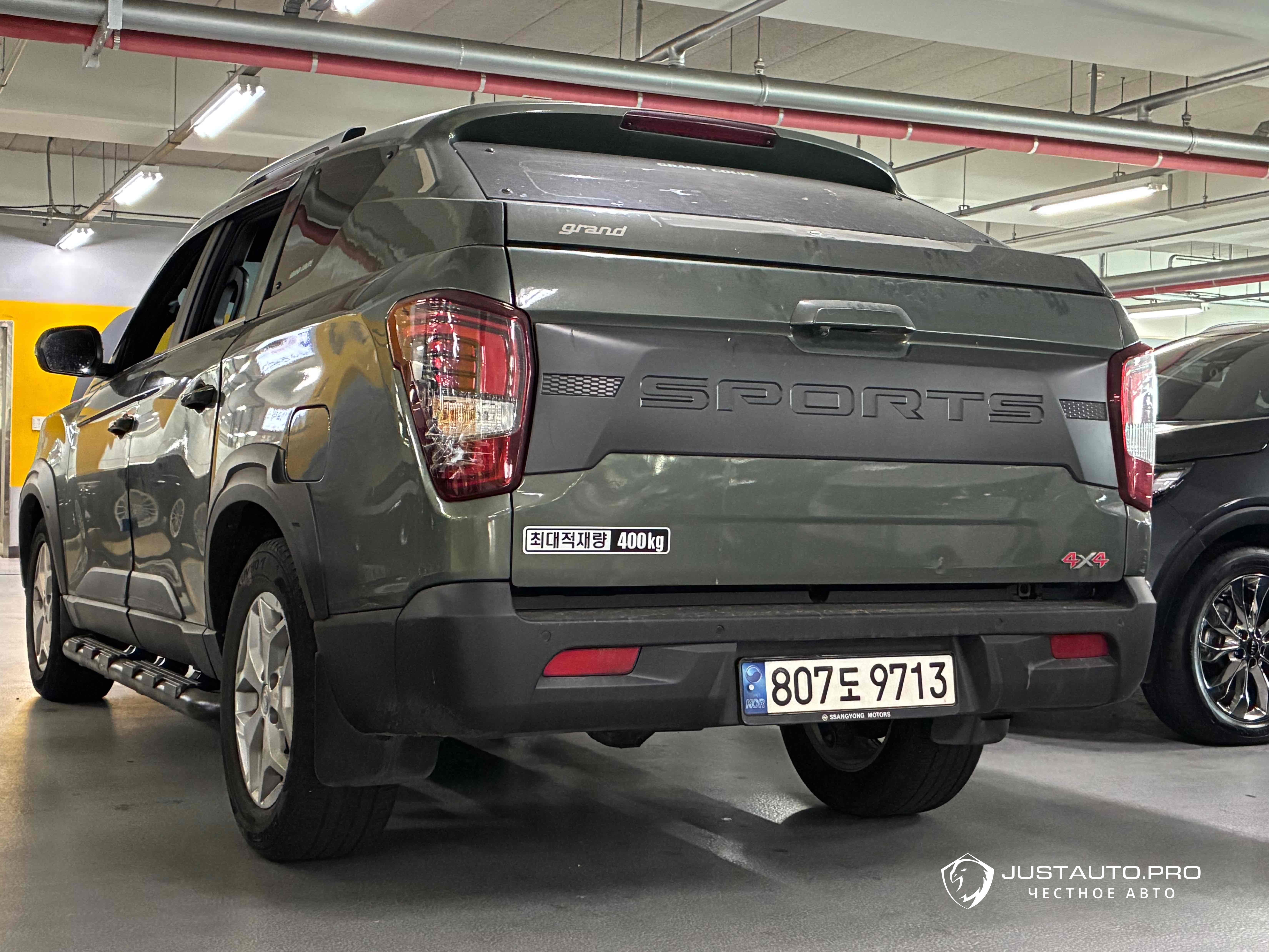 Автомобиль KG_Mobility_Ssangyong Rexton