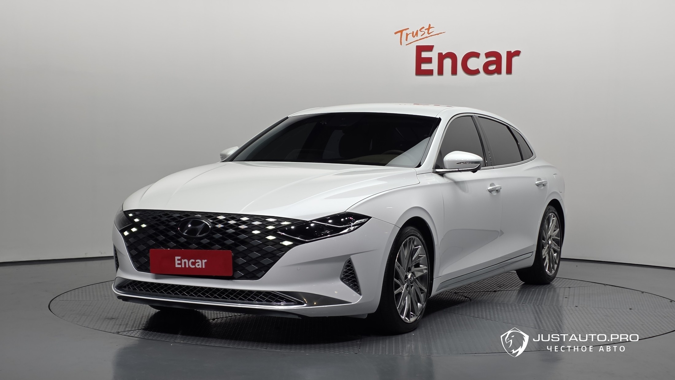 Автомобиль Hyundai Grandeur