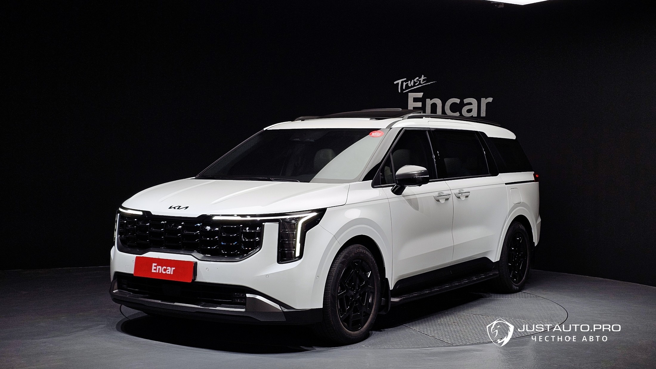 Автомобиль Kia Canival