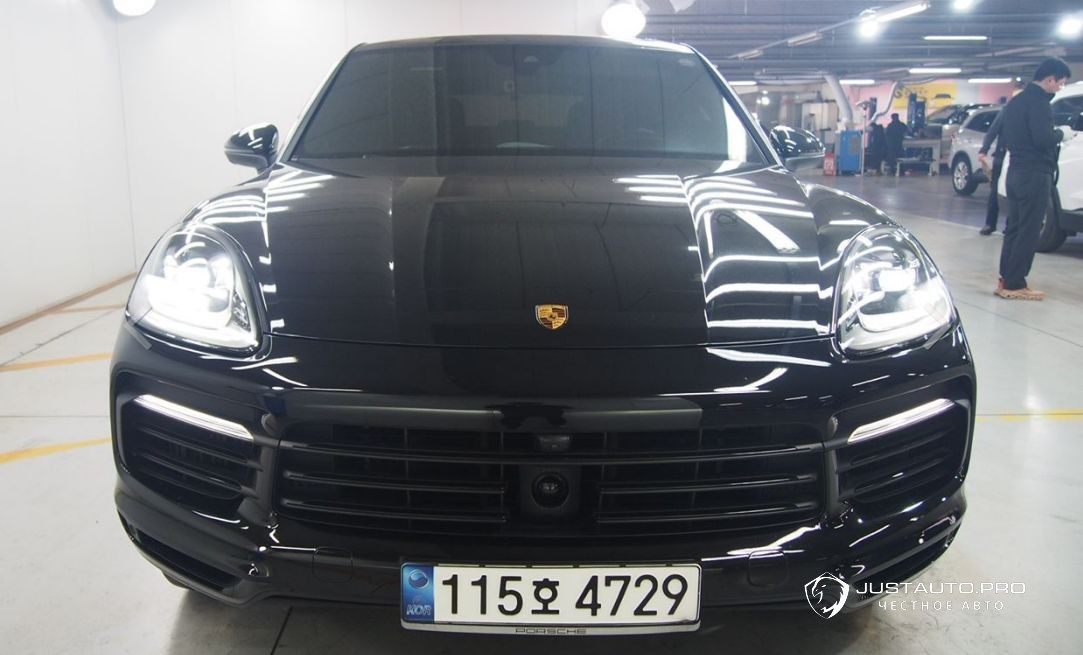 Автомобиль Porsche Cayenne