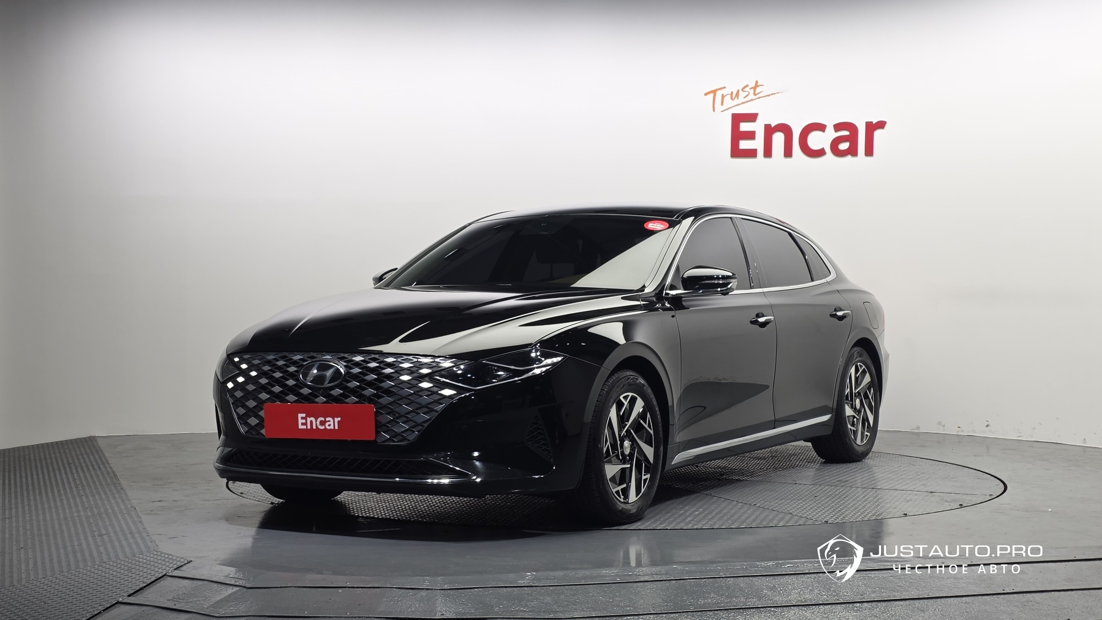 Автомобиль Hyundai Grandeur