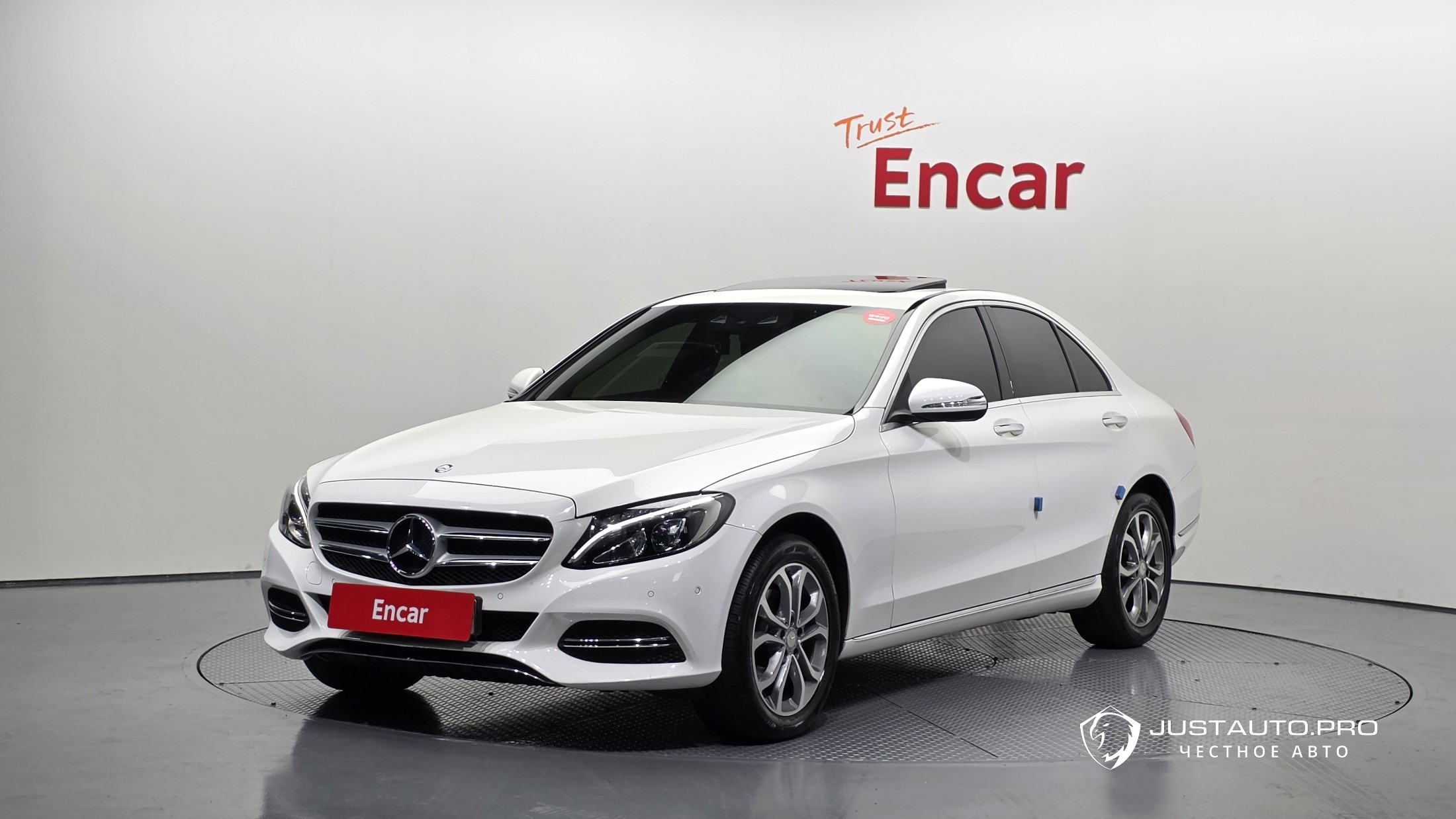 Автомобиль Mercedes-Benz C-Class