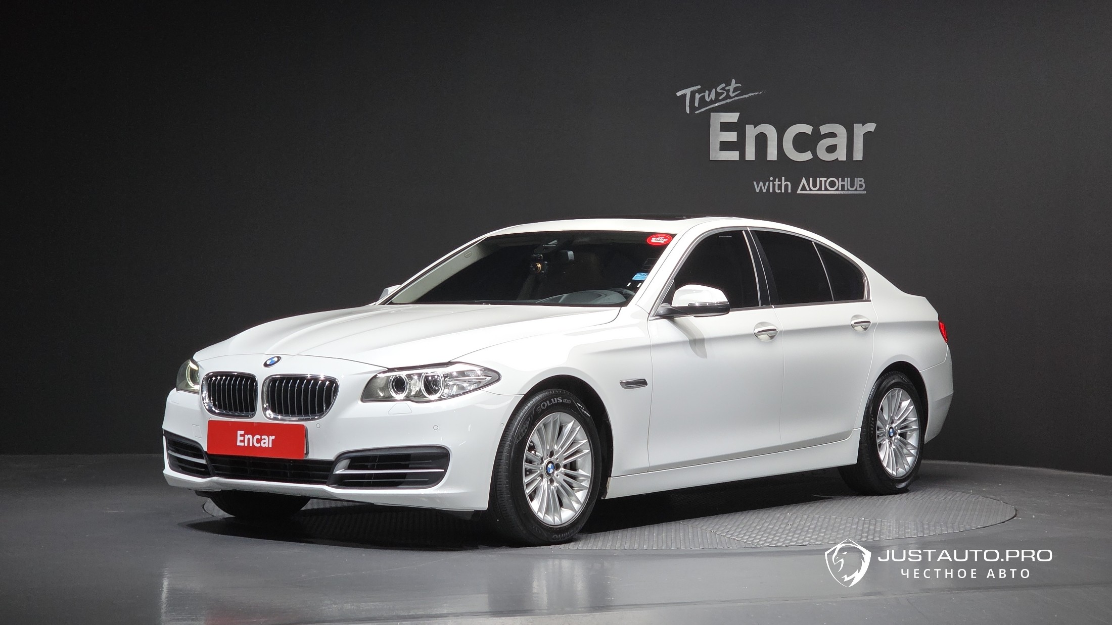 Автомобиль BMW 5-Series