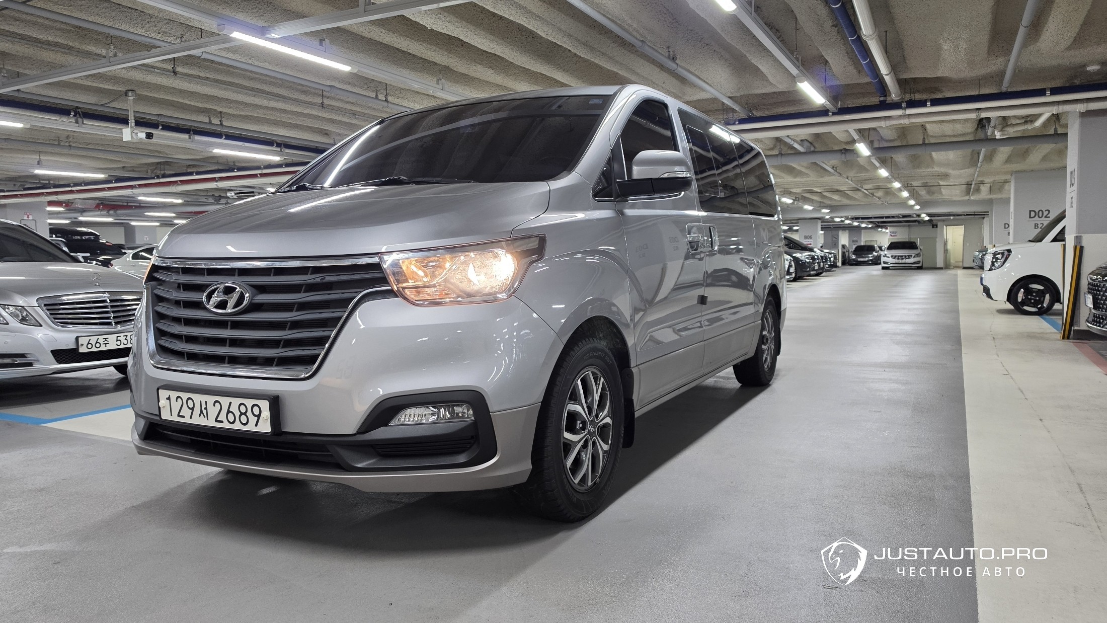 Автомобиль Hyundai Starex