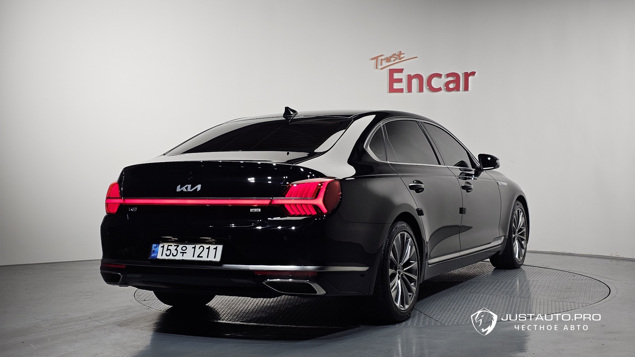 Автомобиль Kia K9