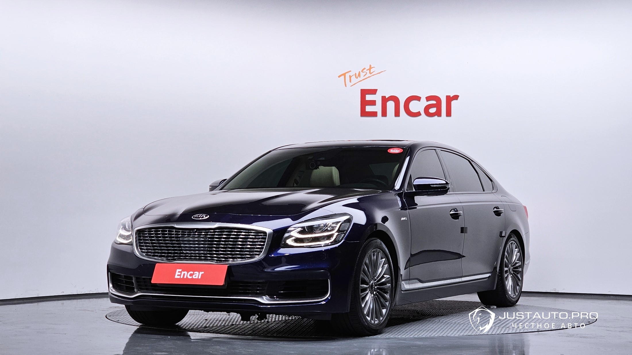 Автомобиль Kia K9